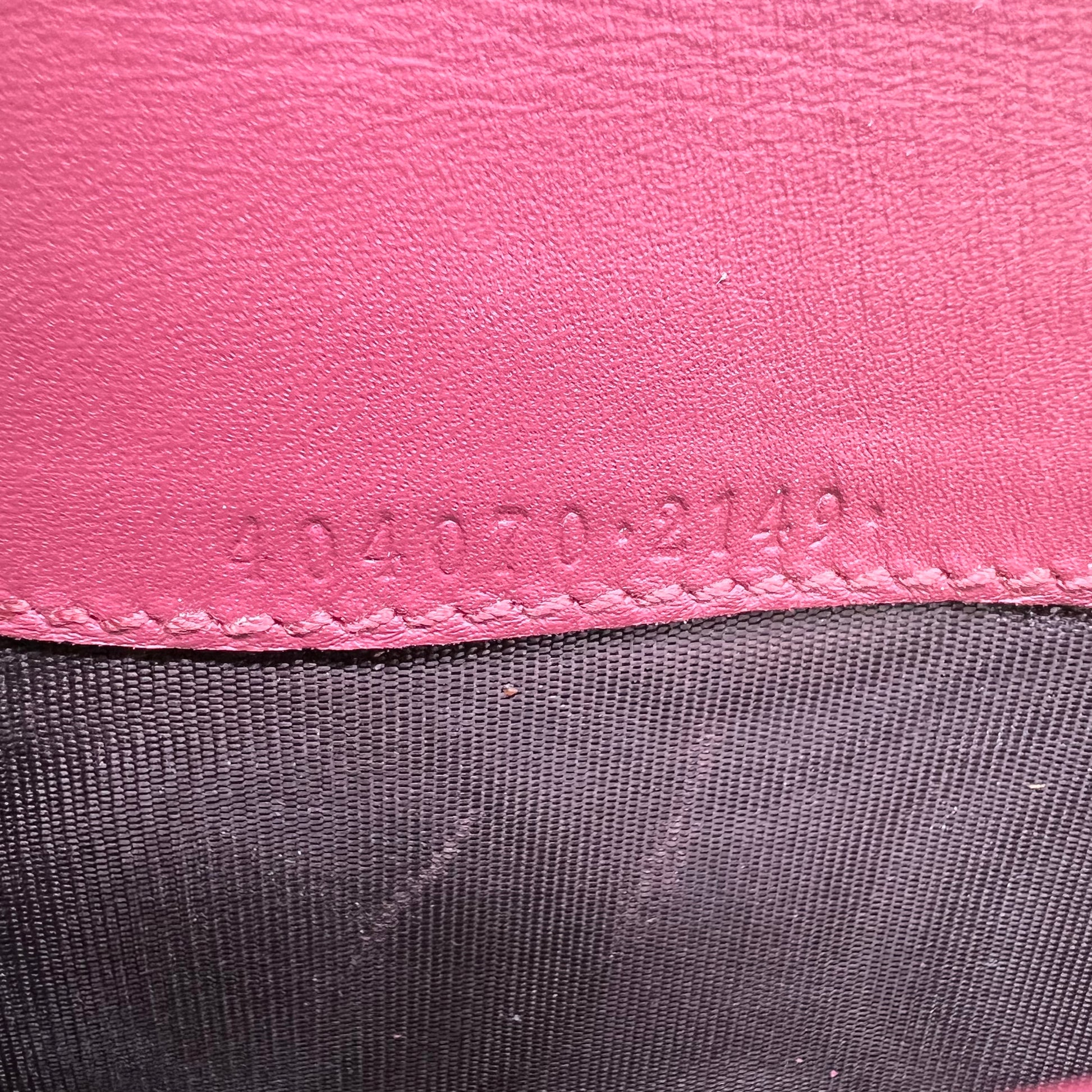 Gucci GG Supreme Monogram Blooms Continental Wallet W22615