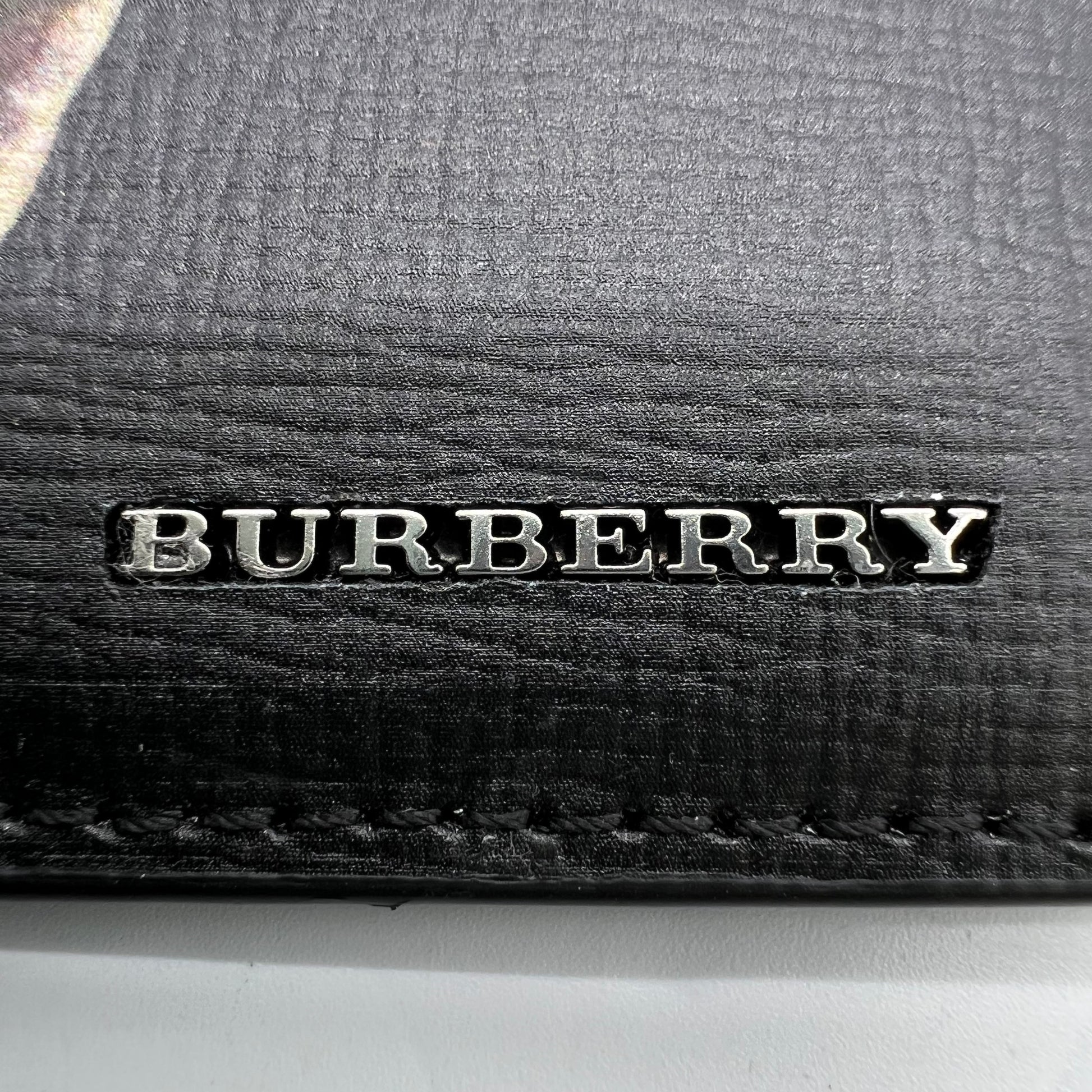 Black printed card holder W22620
