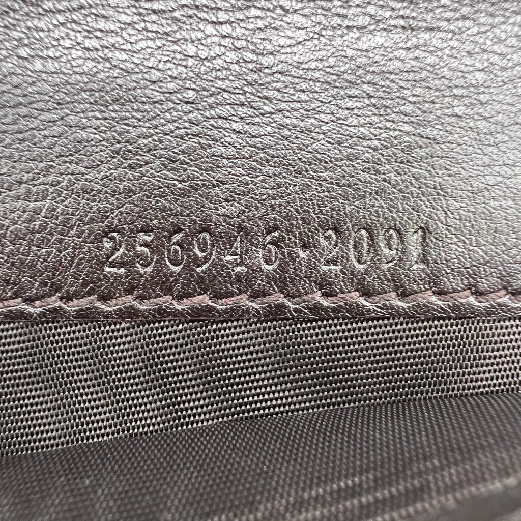 Gucci Guccissima Metal Bar Zip Around Wallet W22657
