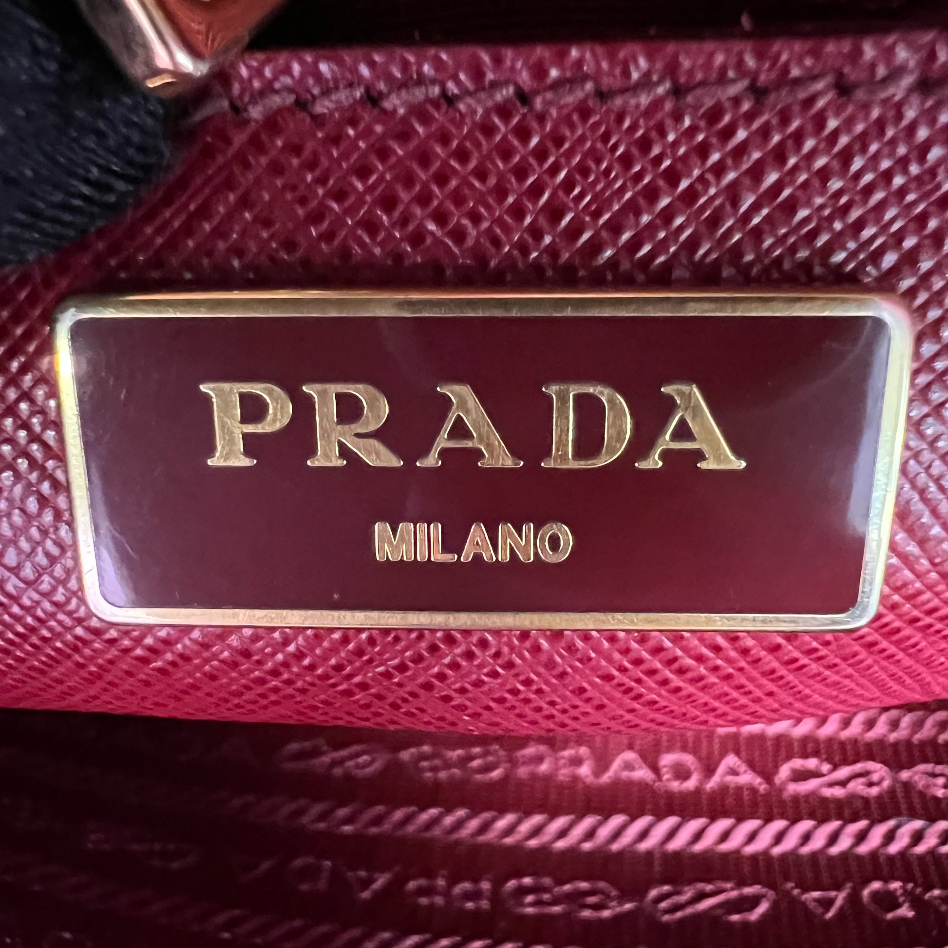 Prada Saffiano Lux Medium Open Promenade Dome Tote B22969