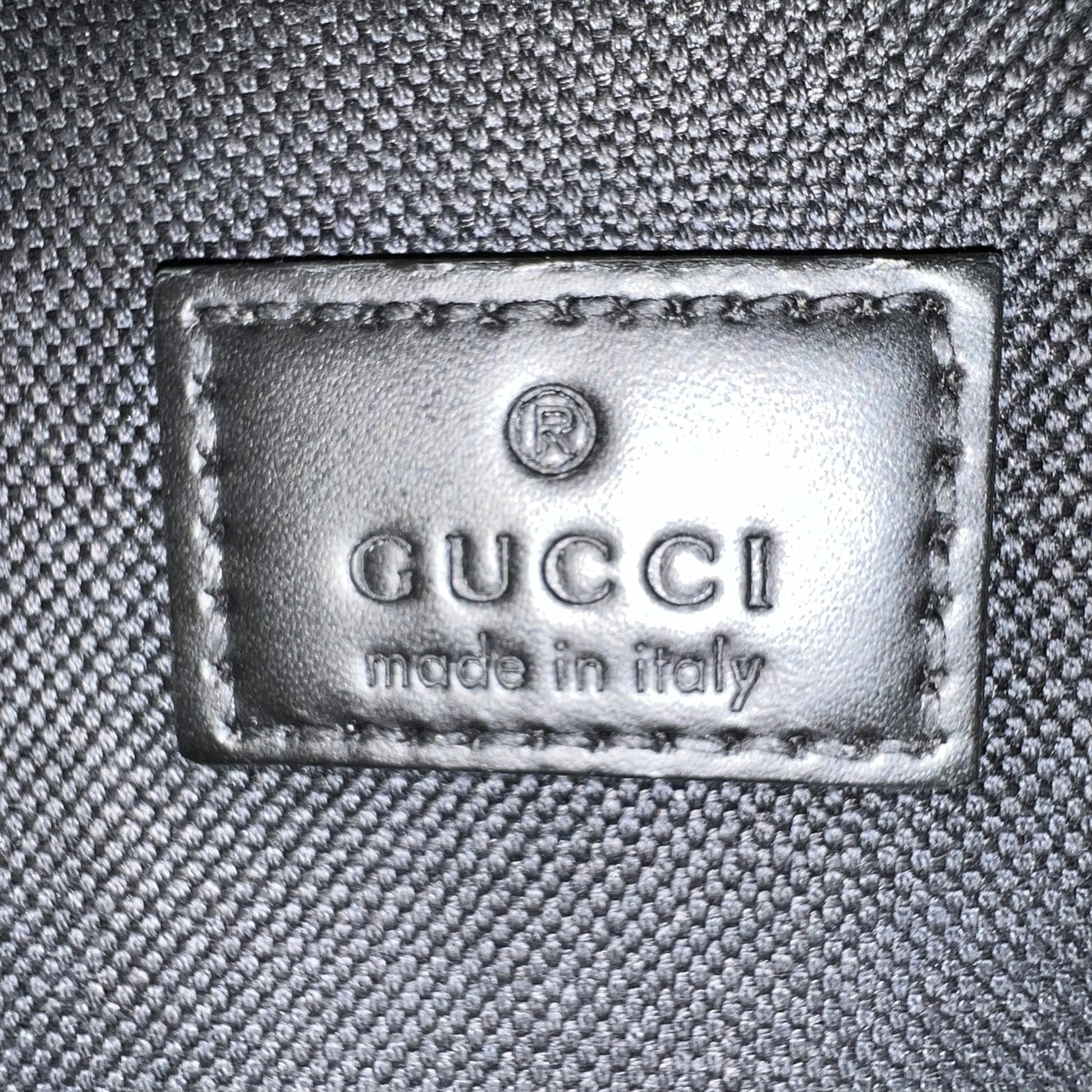Gucci GG Supreme Monogram Web Slim Belt Bag B23351