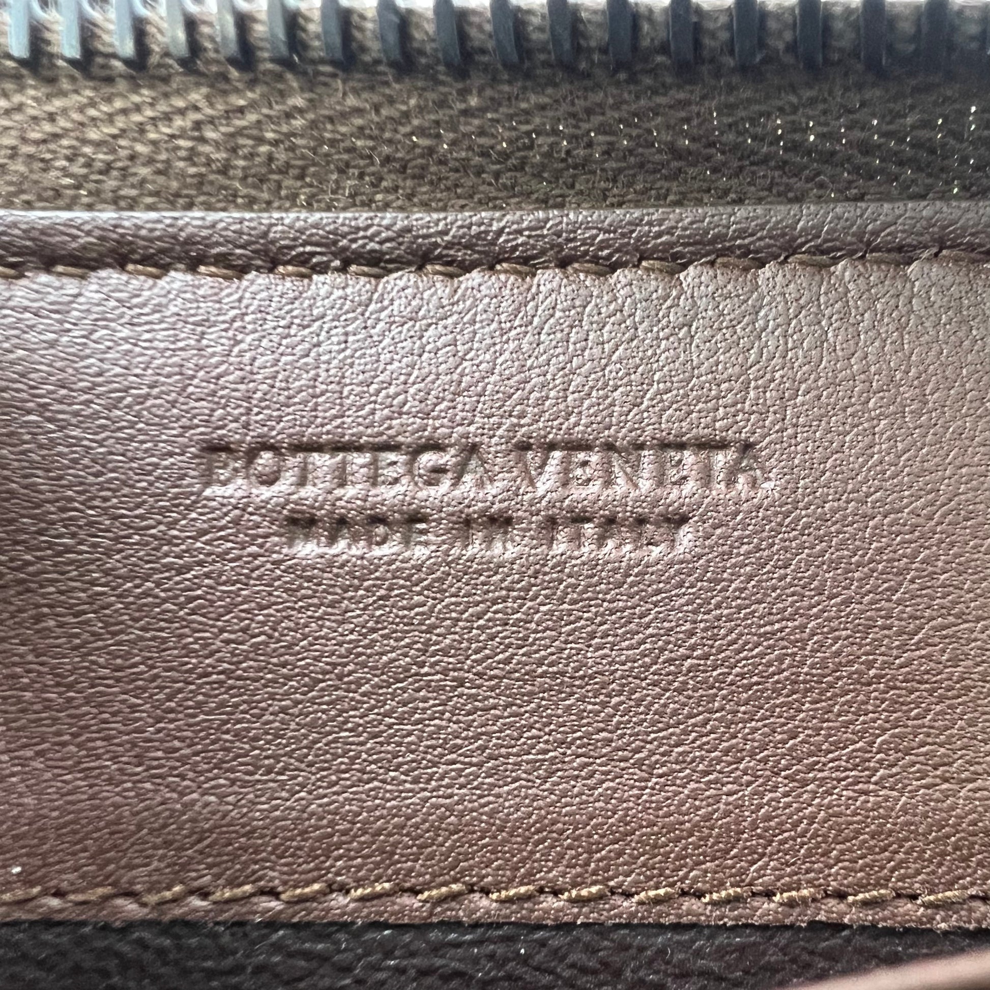 Intrecciato Weave Leather Continental Wallet W22697