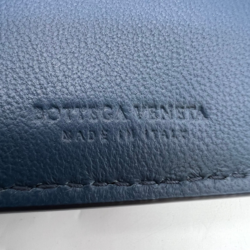Intrecciato Weave Leather Bifold Wallet W22606