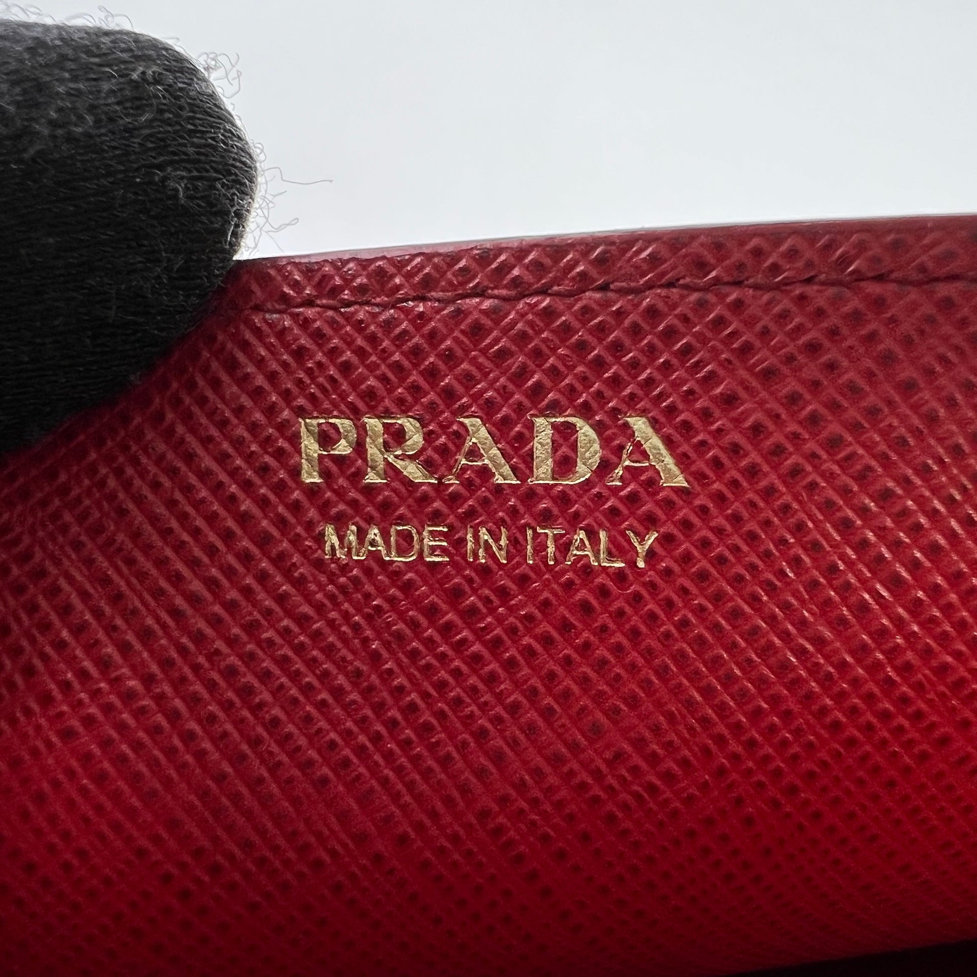 Prada Saffiano Cahier Wallet on Chain / Clutch B23420