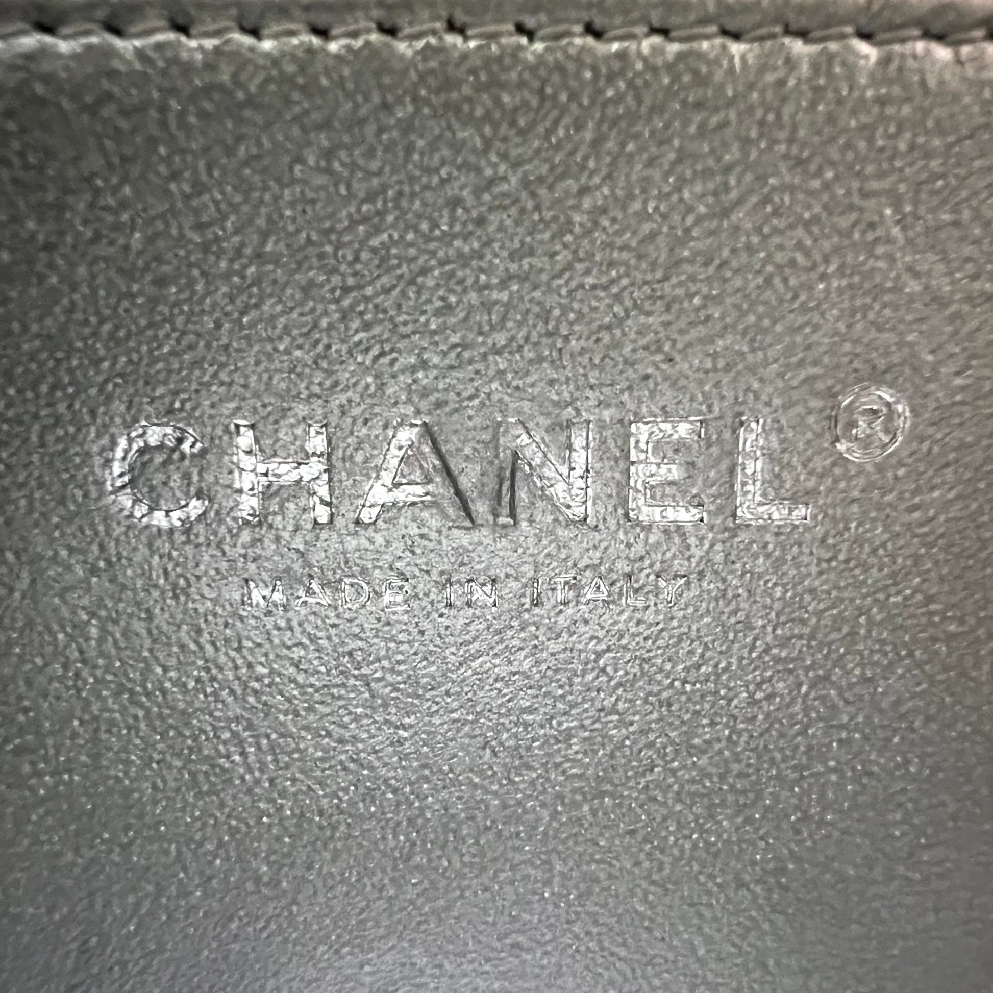 Chanel Metallic Silver Quilted Caviar CC Filigree Vanity Case Small Bag B23260
