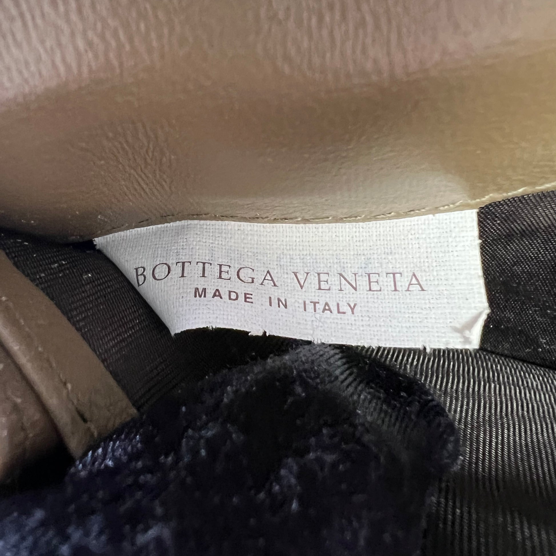 Bottega Veneta Beige Intrecciato Leather Zip Around Wallet W22674