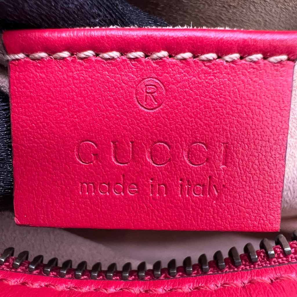 Gucci GG Marmont Matelassé Camera Bag B23580