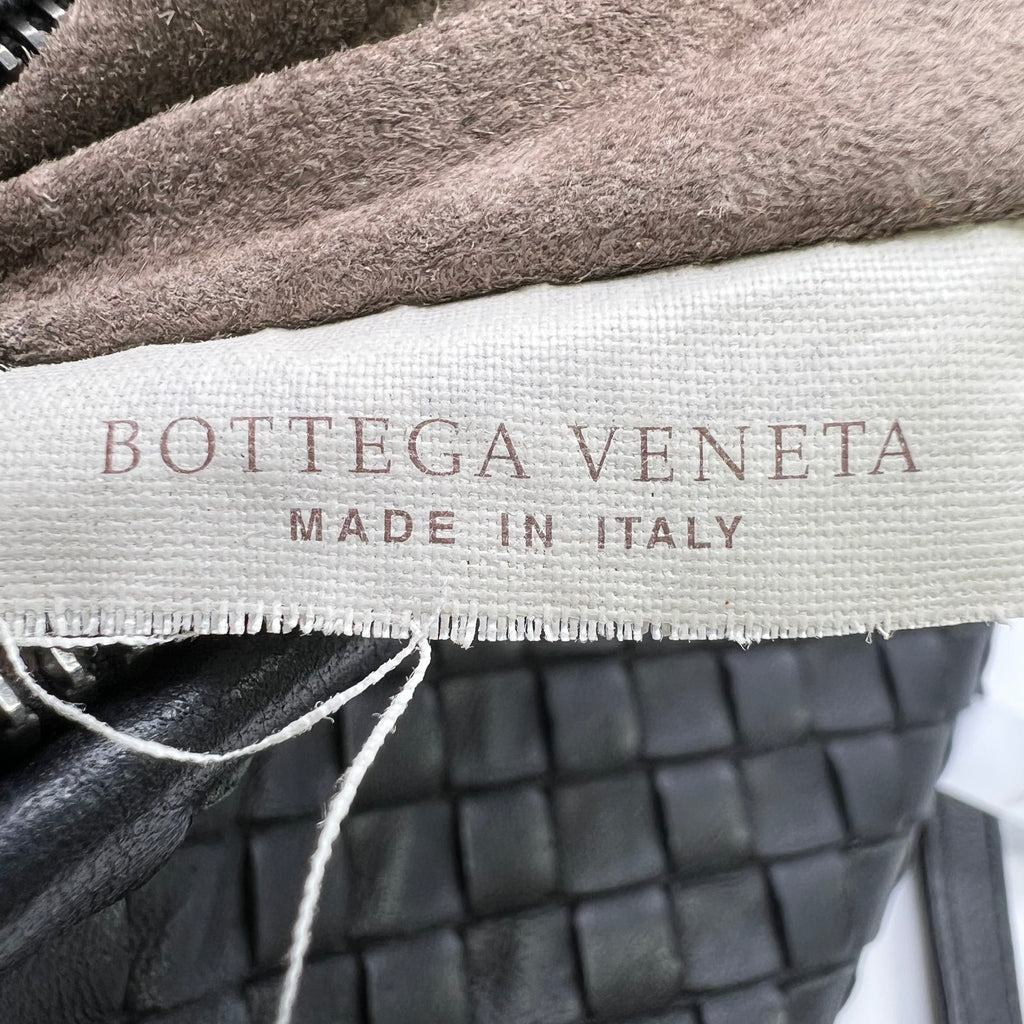 Intrecciato Shoulder Bag B23293