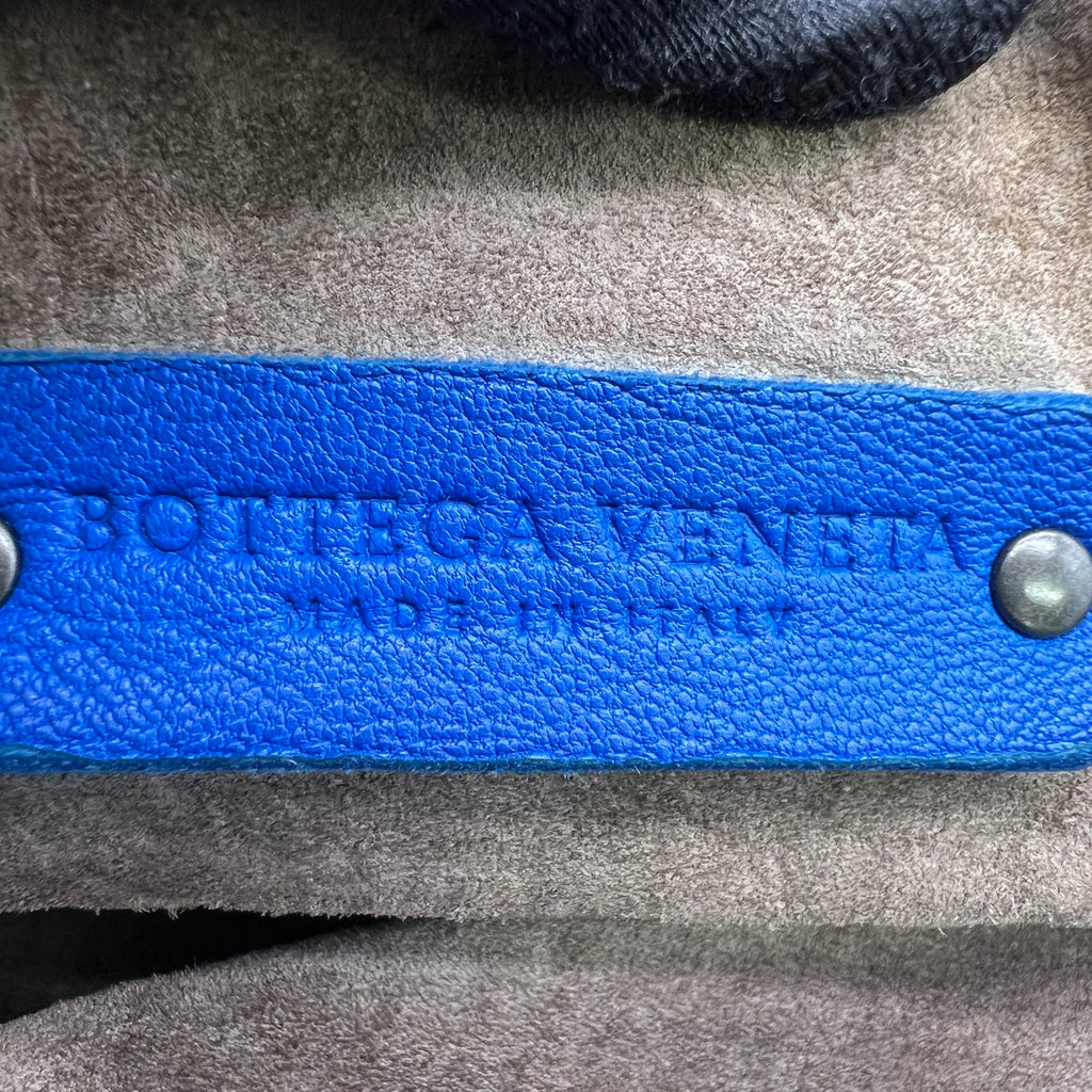 Bottega Veneta Intrecciato Nappa Boston Bag B23356