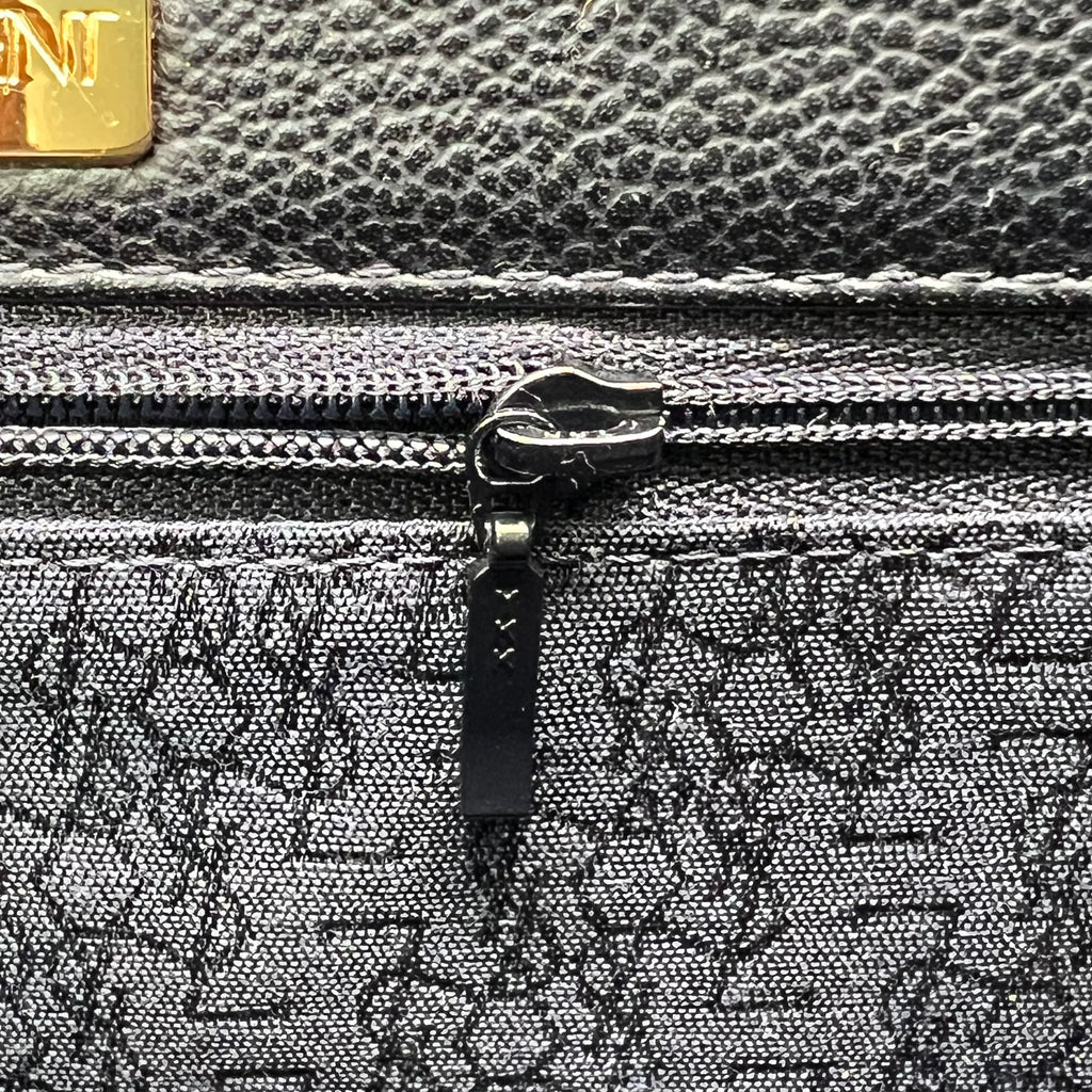 Yves Saint Laurent Vintage Logo-Embossed Leather Envelope Shoulder Bag B23513