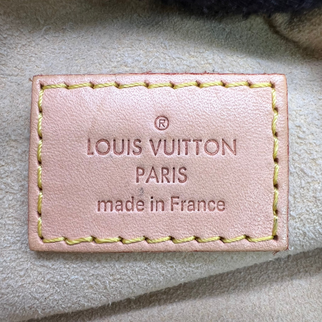 Damier Azur Evora MM B23524
