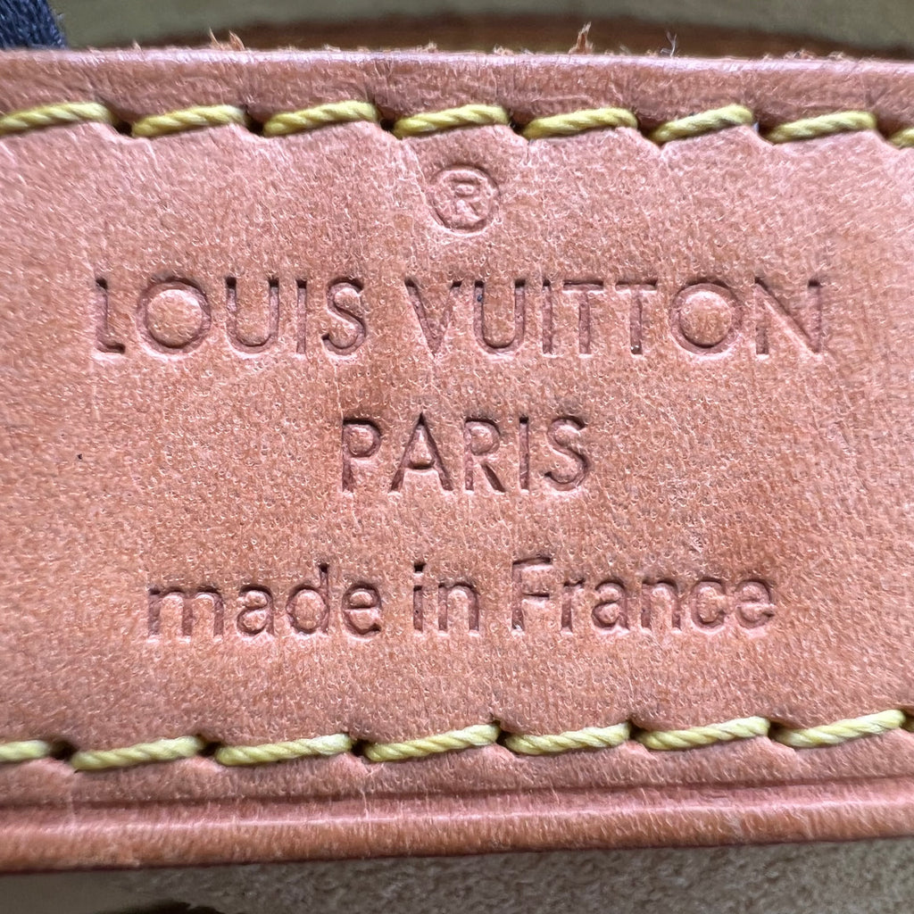 Louis Vuitton Monogram Retiro PM Bag B23147