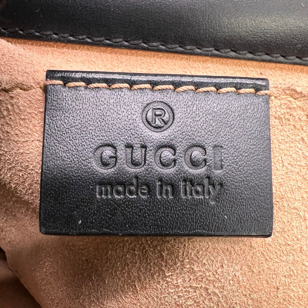 Gucci Padlock Small Signature Shoulder Bag B21982