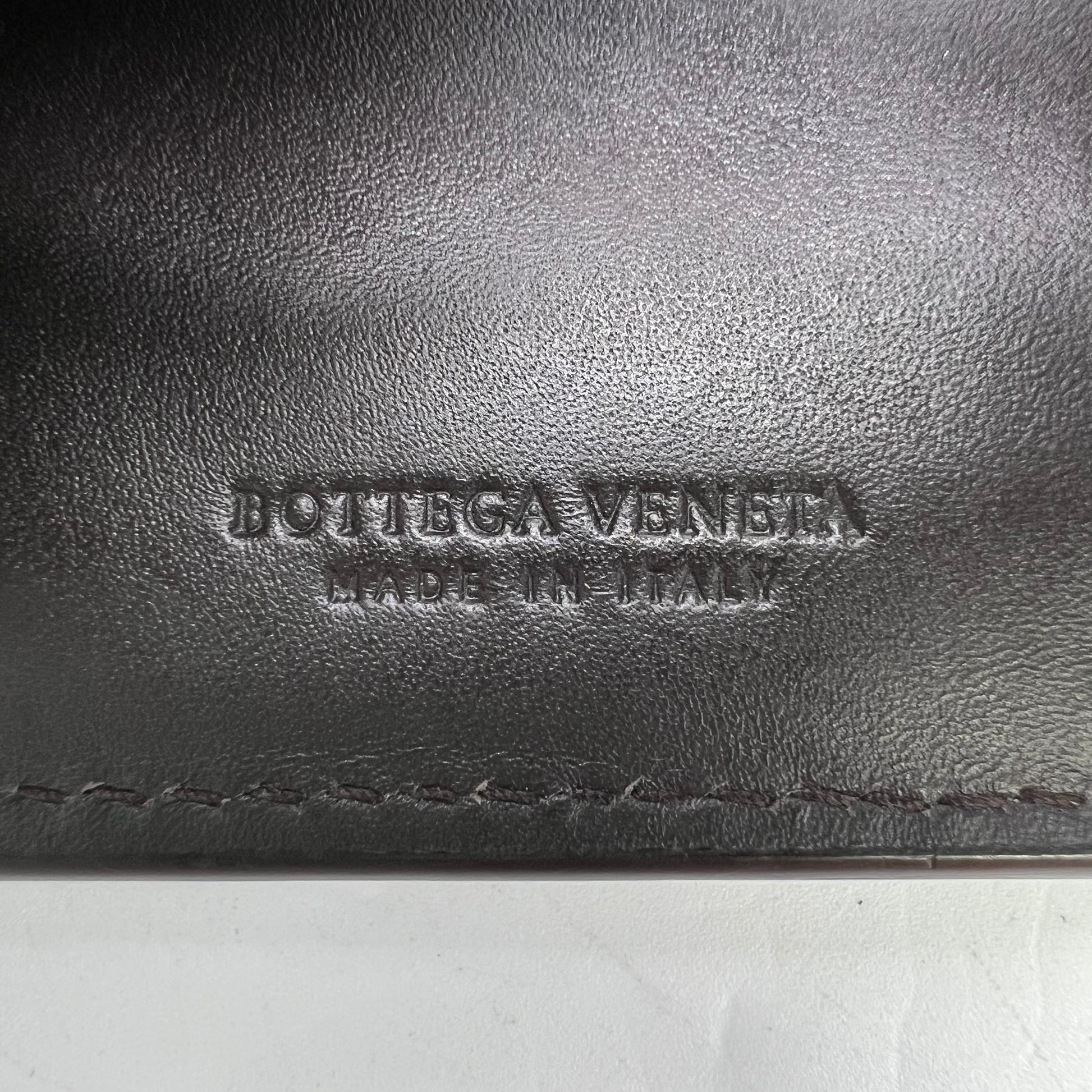 Bottega Veneta Intrecciato VN Bi-Fold Wallet W22628