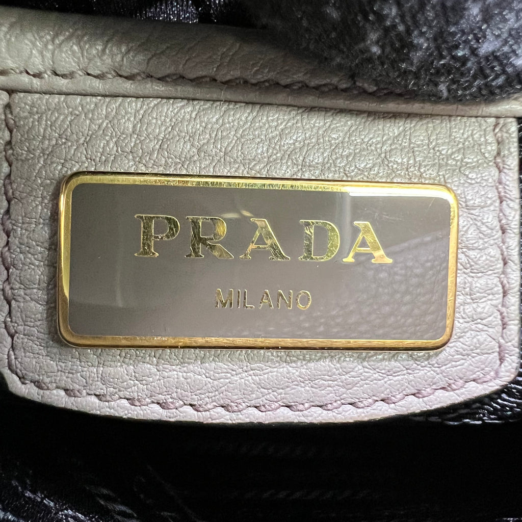 Prada Vitello Phenix Messenger Bag B23594