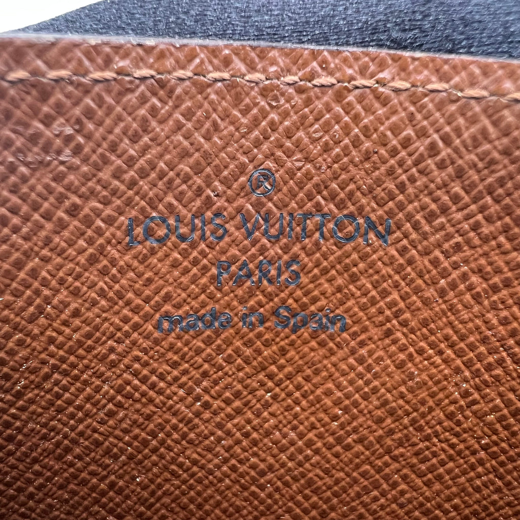 Louis Vuitton Card Holder W22771