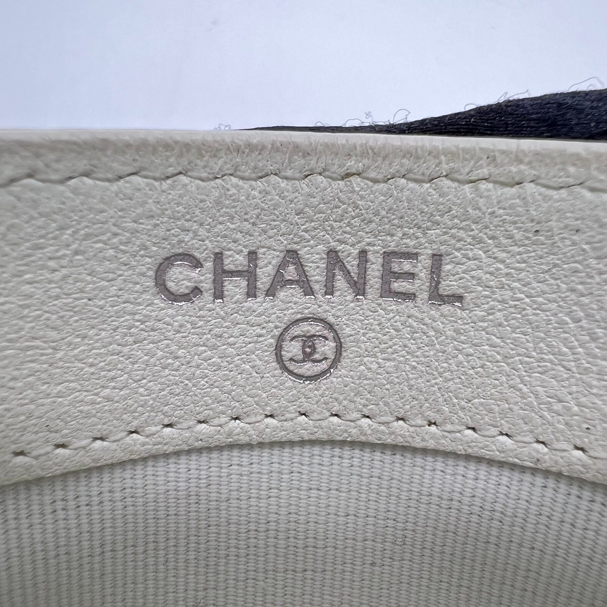 Chanel Classic CC Card Holder W22799