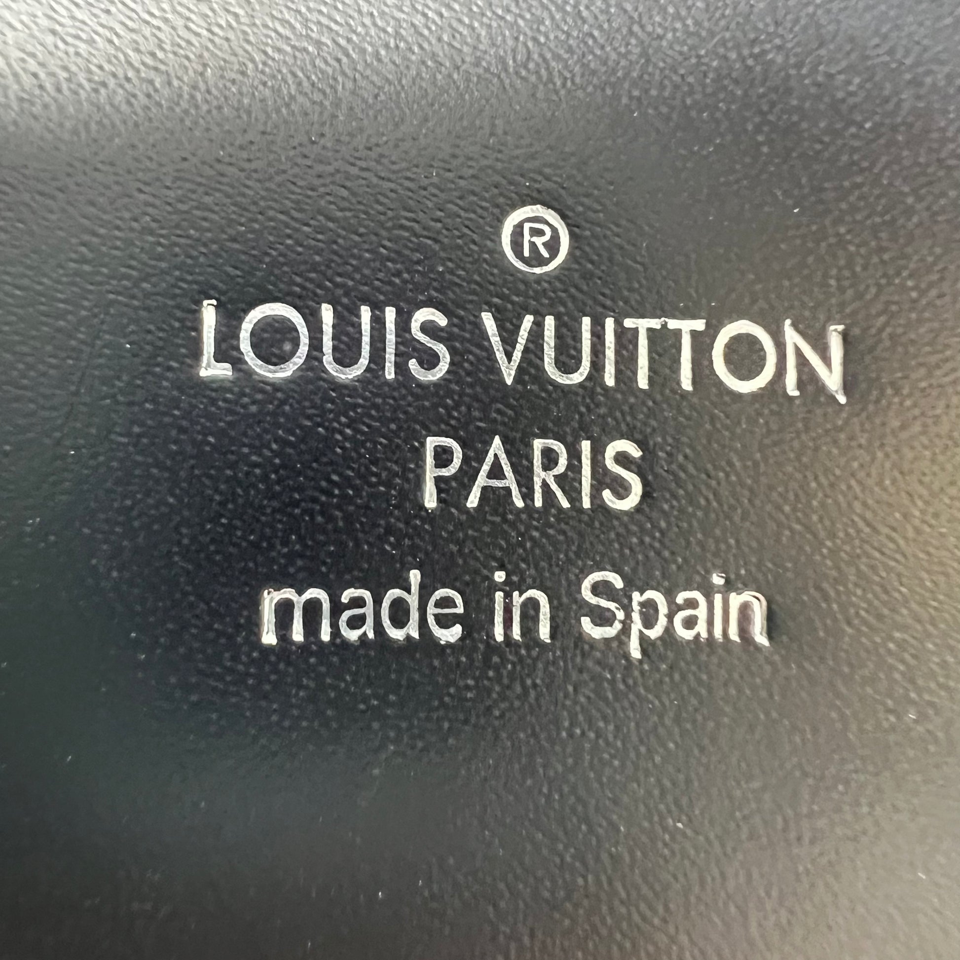 Louis Vuitton Phenix PM B23558