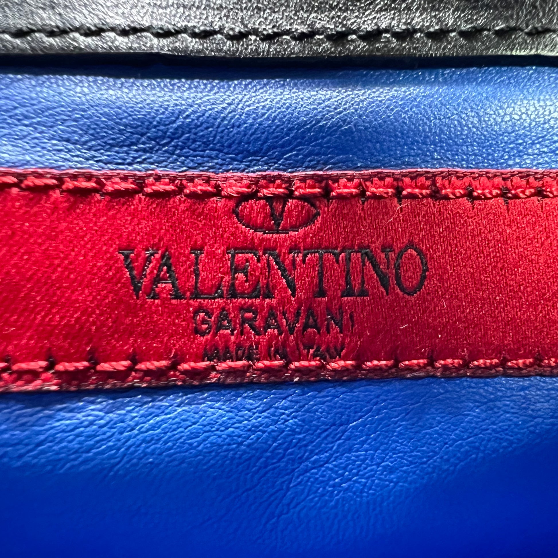 Valentino Garavani Bicolor Rockstud Double Handle Tote B23369