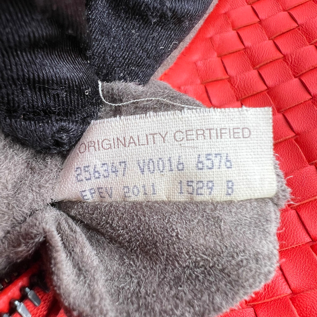 Bottega Veneta Intrecciato Nappa Medium Cabat Tote Bag B23656