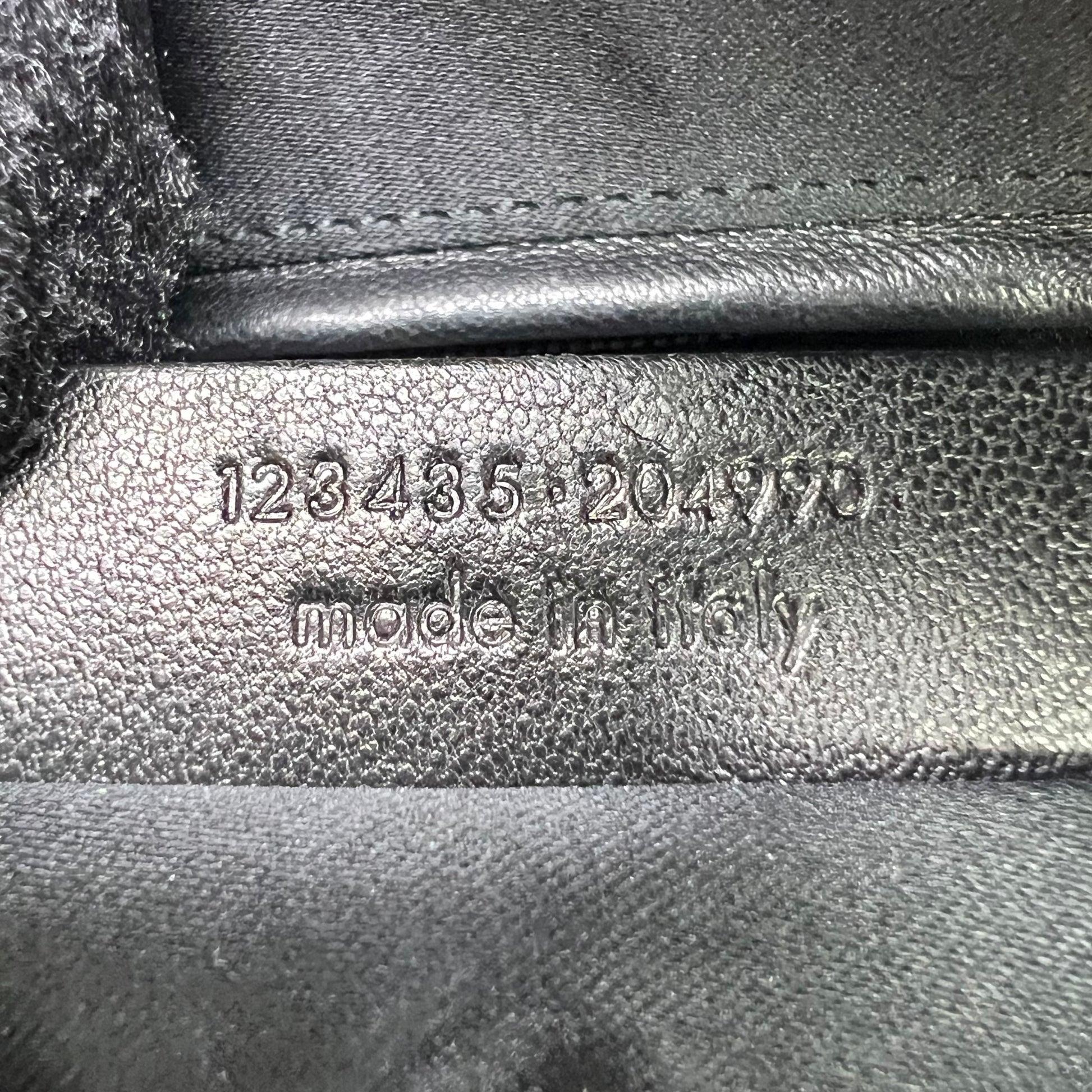Yves Saint Laurent (YSL) Kahala Tote Bag B23362