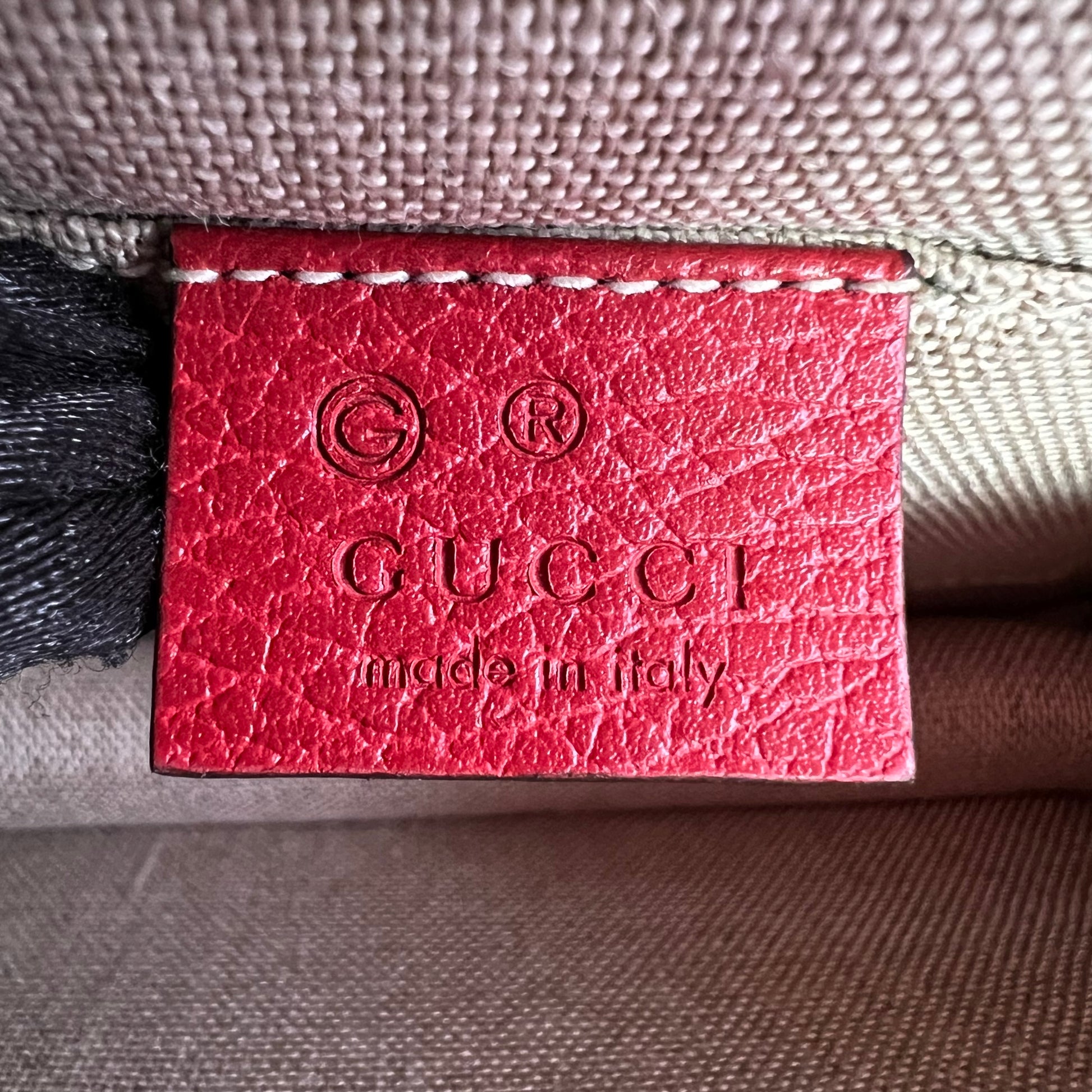 Gucci Dollar Calfskin Small Interlocking G Shoulder Bag B23317