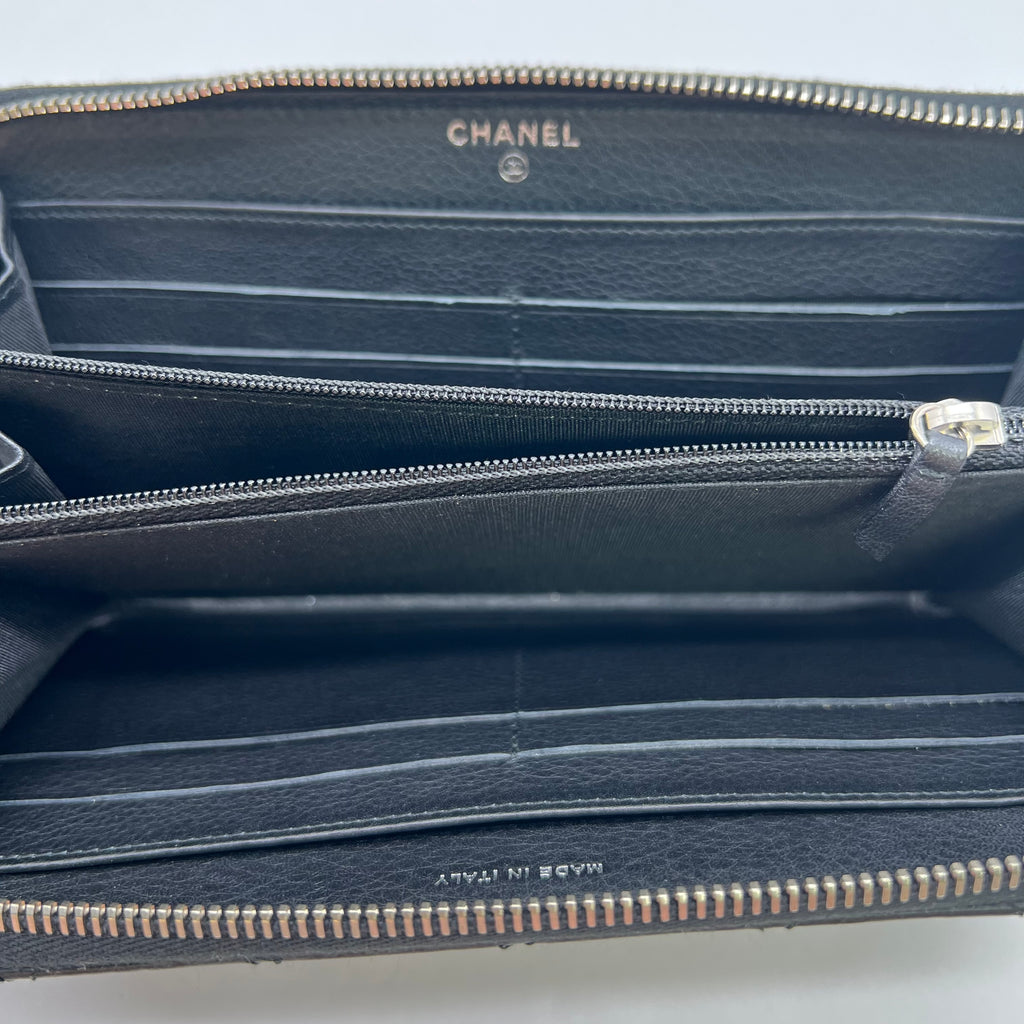 Caviar Quilted Large Gusset Zip Around Wallet Black W22755