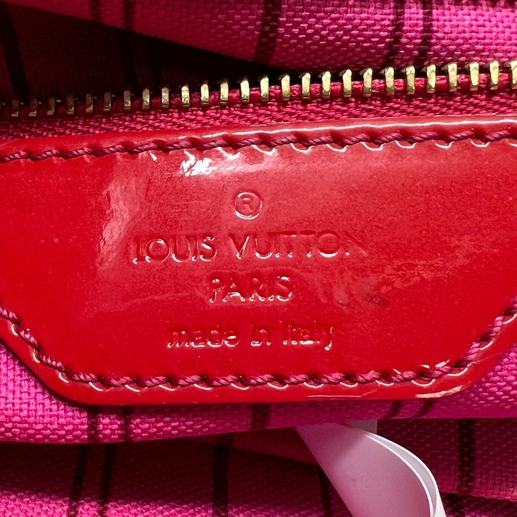 Louis Vuitton Cosmic Blossom PM Tote Bag B23737