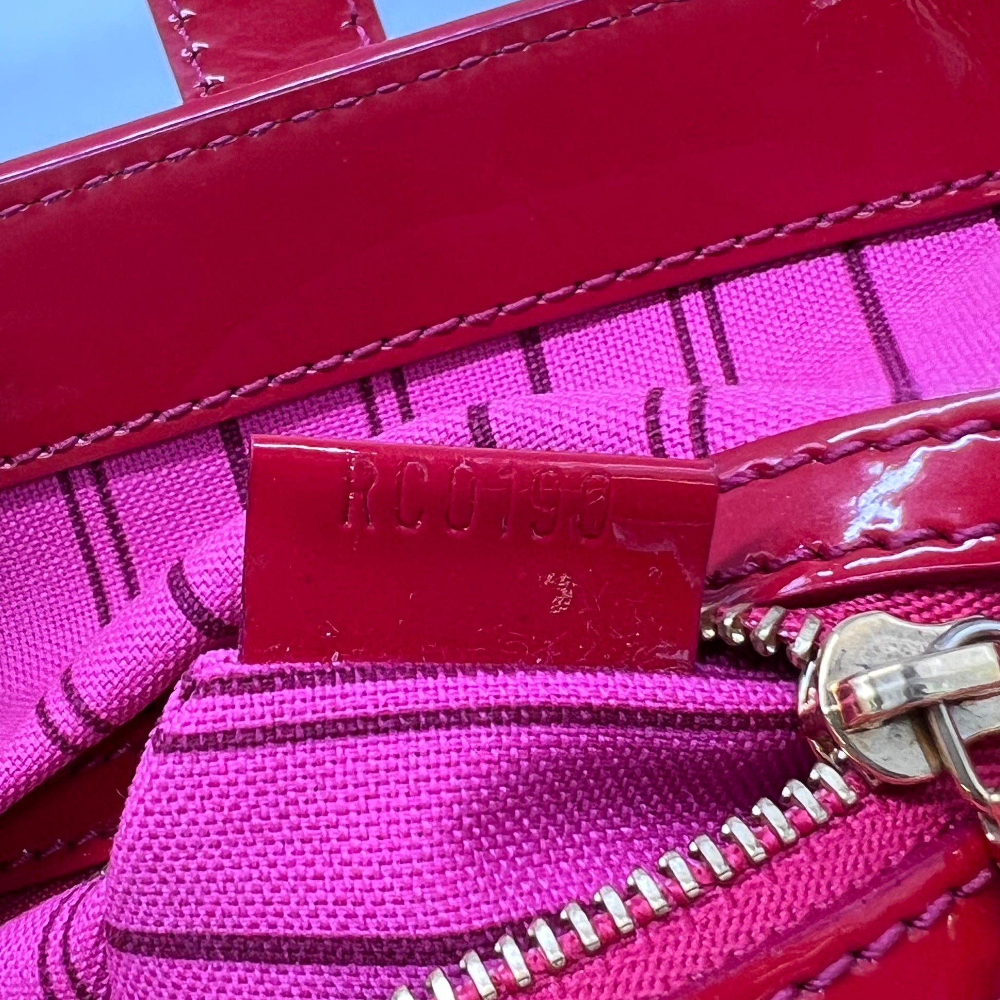 Louis Vuitton Cosmic Blossom PM Tote Bag B23737