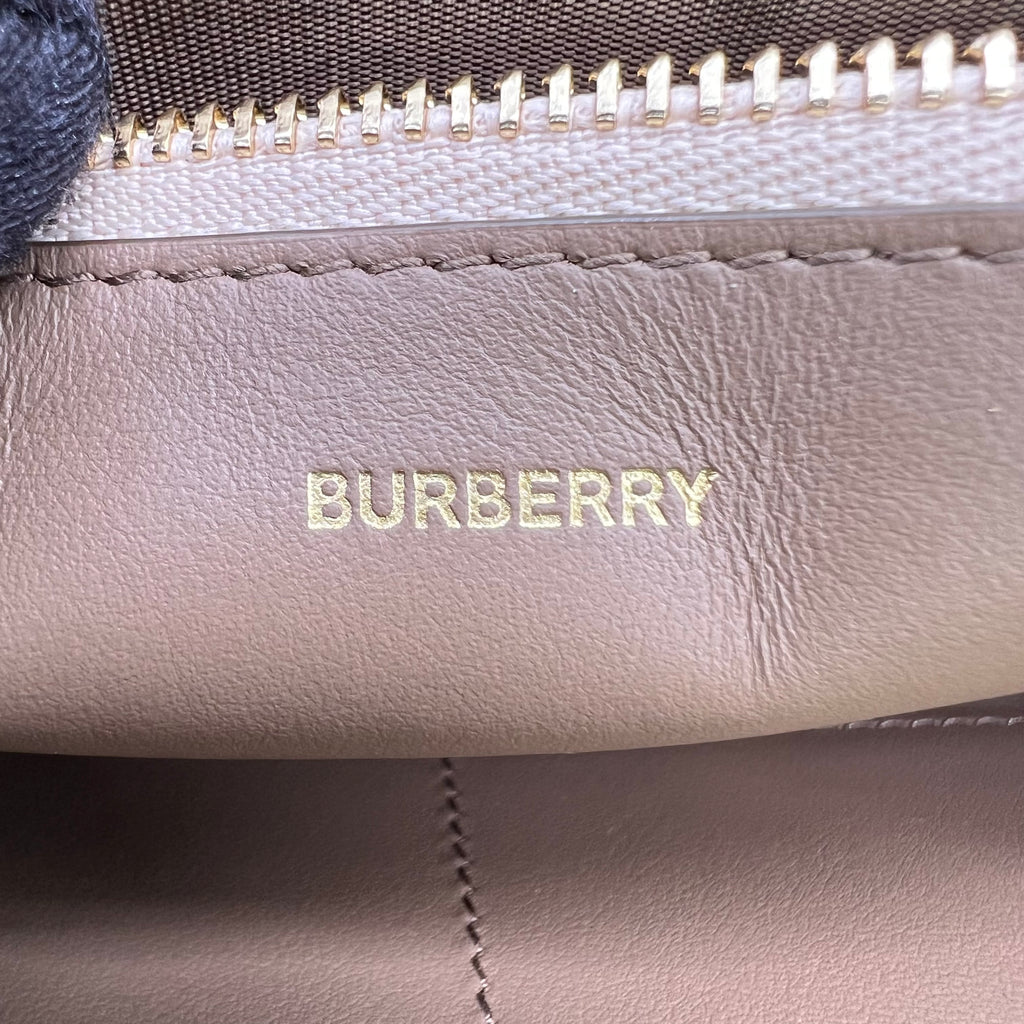 Burberry Vintage Check and Leather Zippy Wallet W22925