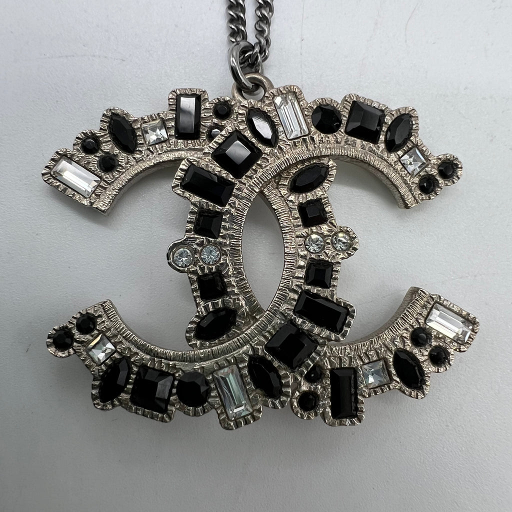 Chanel CC Pendant Necklace W22947