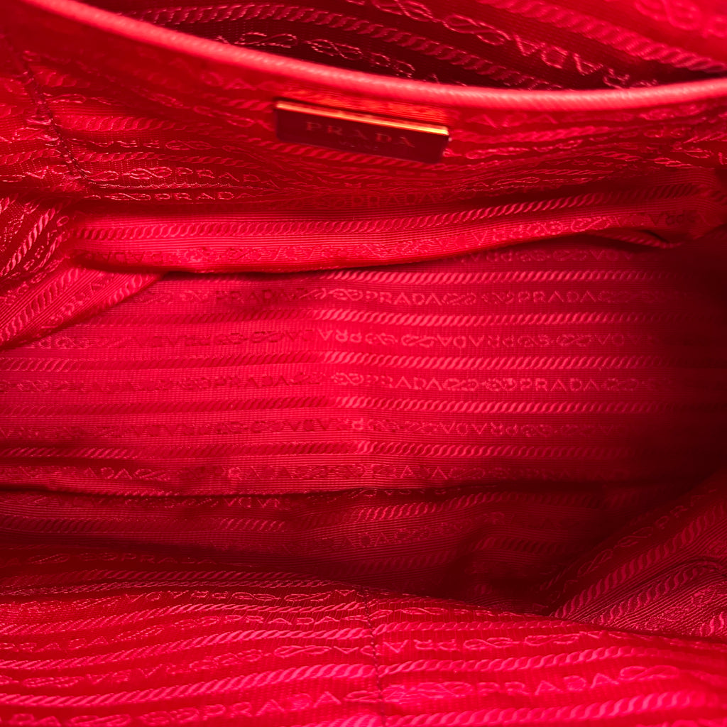 Saffiano Leather Galleria Double Zip Medium B23194