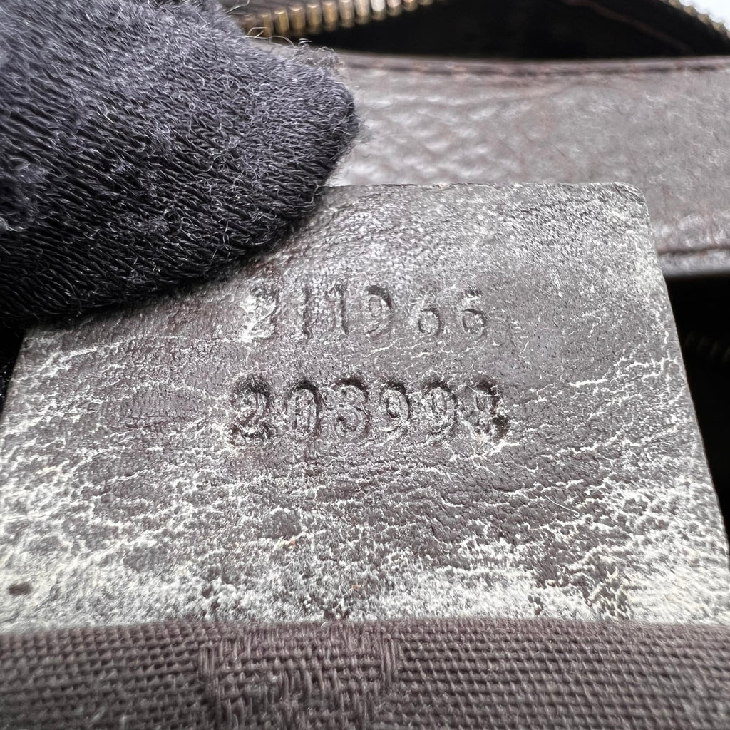 Gucci GG Signature Jockey B23724
