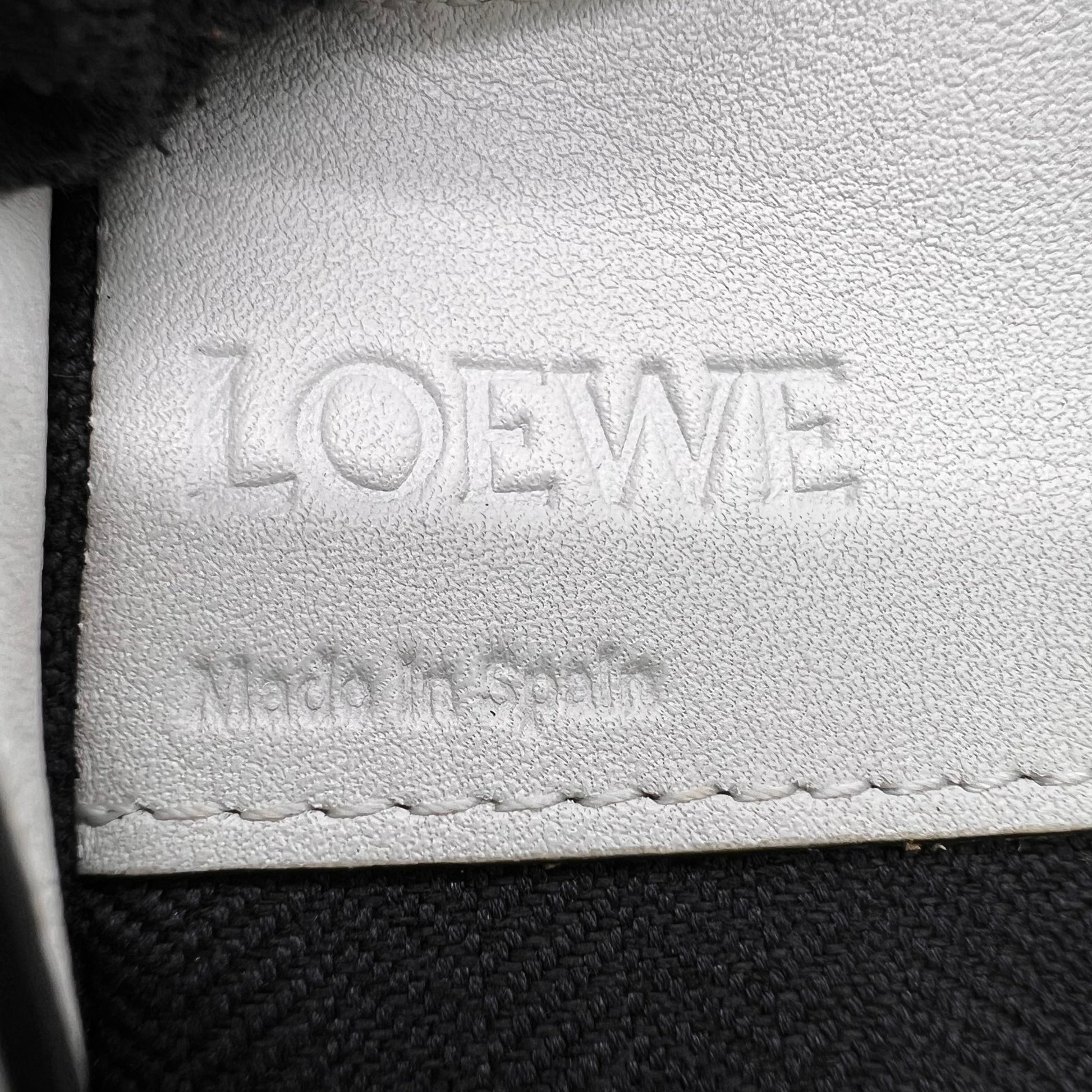 Loewe Small Hammock Leather Shoulder Bag B23393