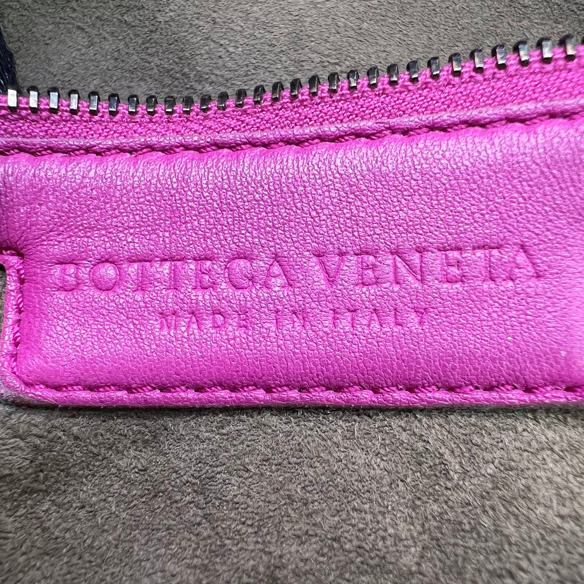 Bottega Veneta Intrecciato Convertible Large B23391