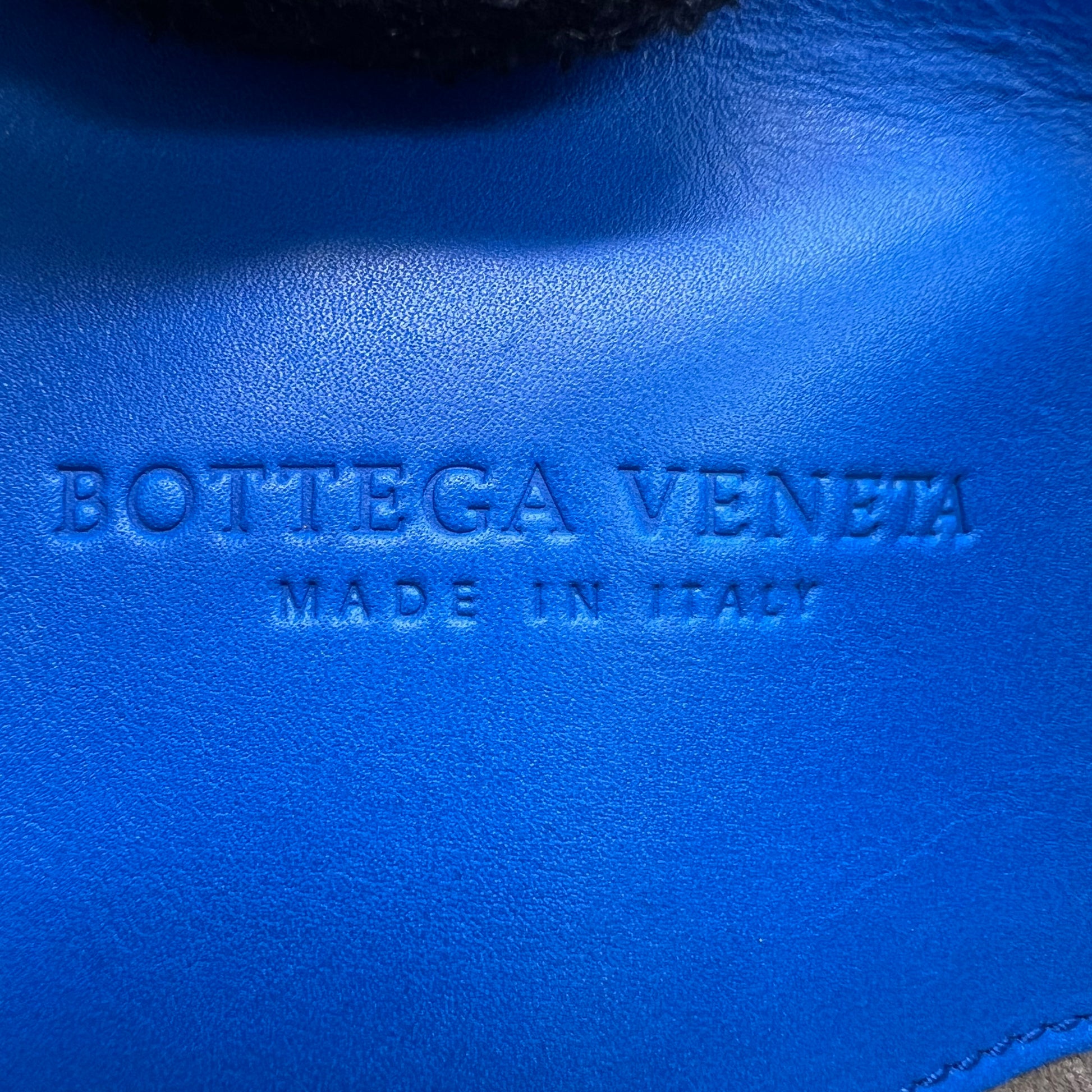 Bottega Veneta Large Roma Tote Bag Intrecciato Nappa Blue B23823