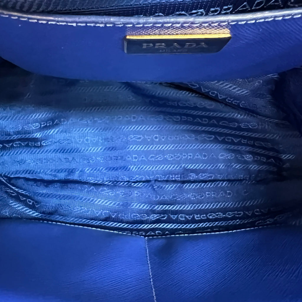 Saffiano Large Galleria Double Zip Tote Bluette B23386