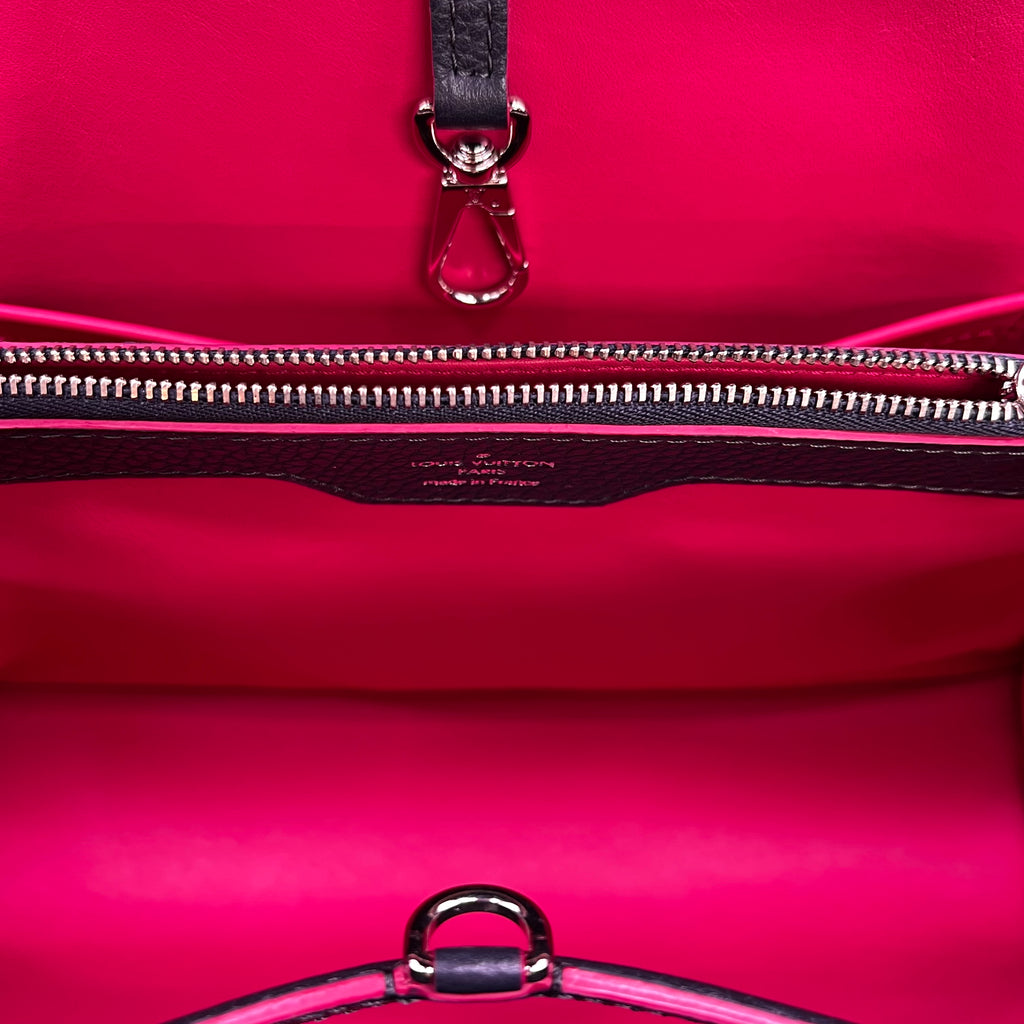Louis Vuitton Capucines MM Bag B22652