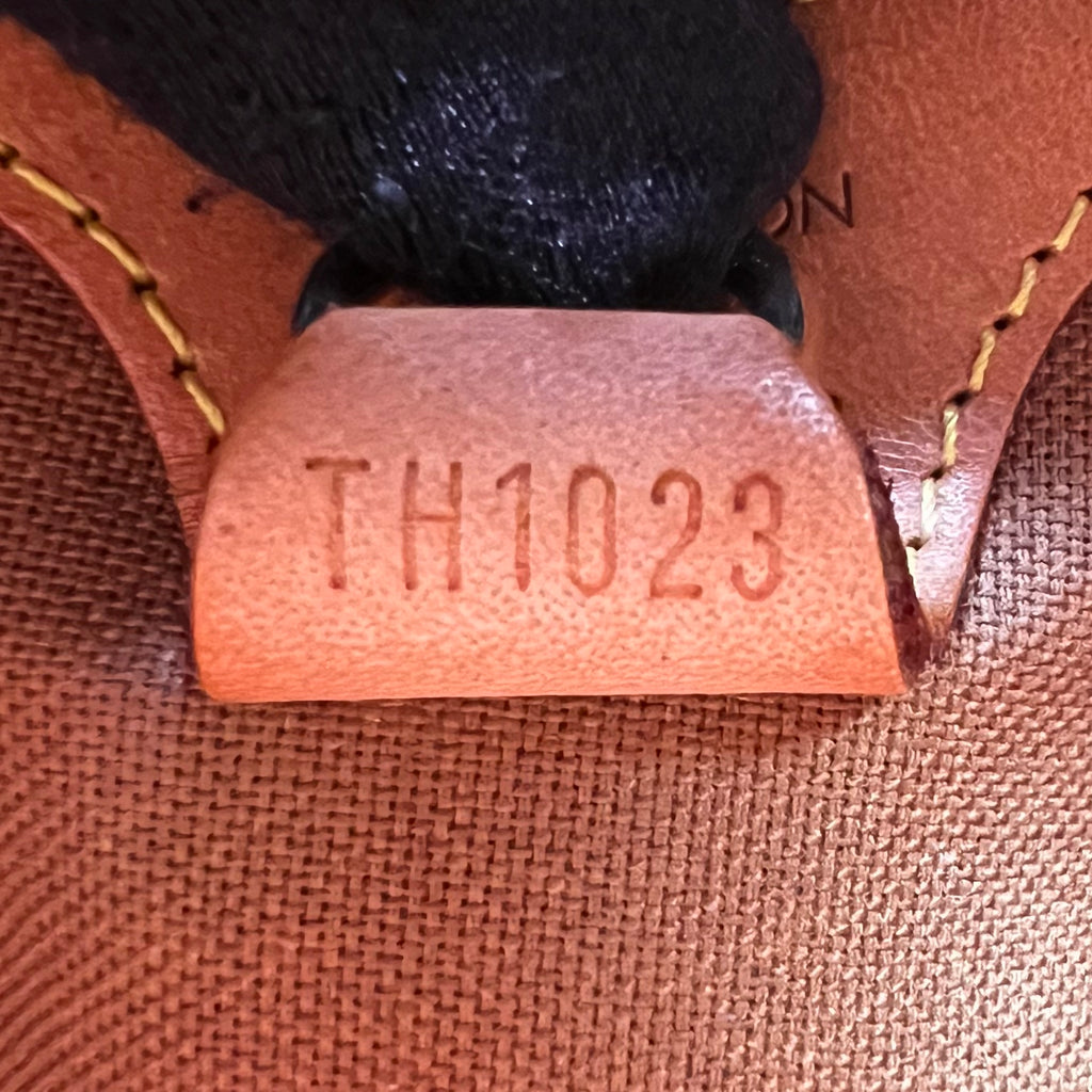 LOUIS VUITTON Monogram Ellipse PM  Twins B23780