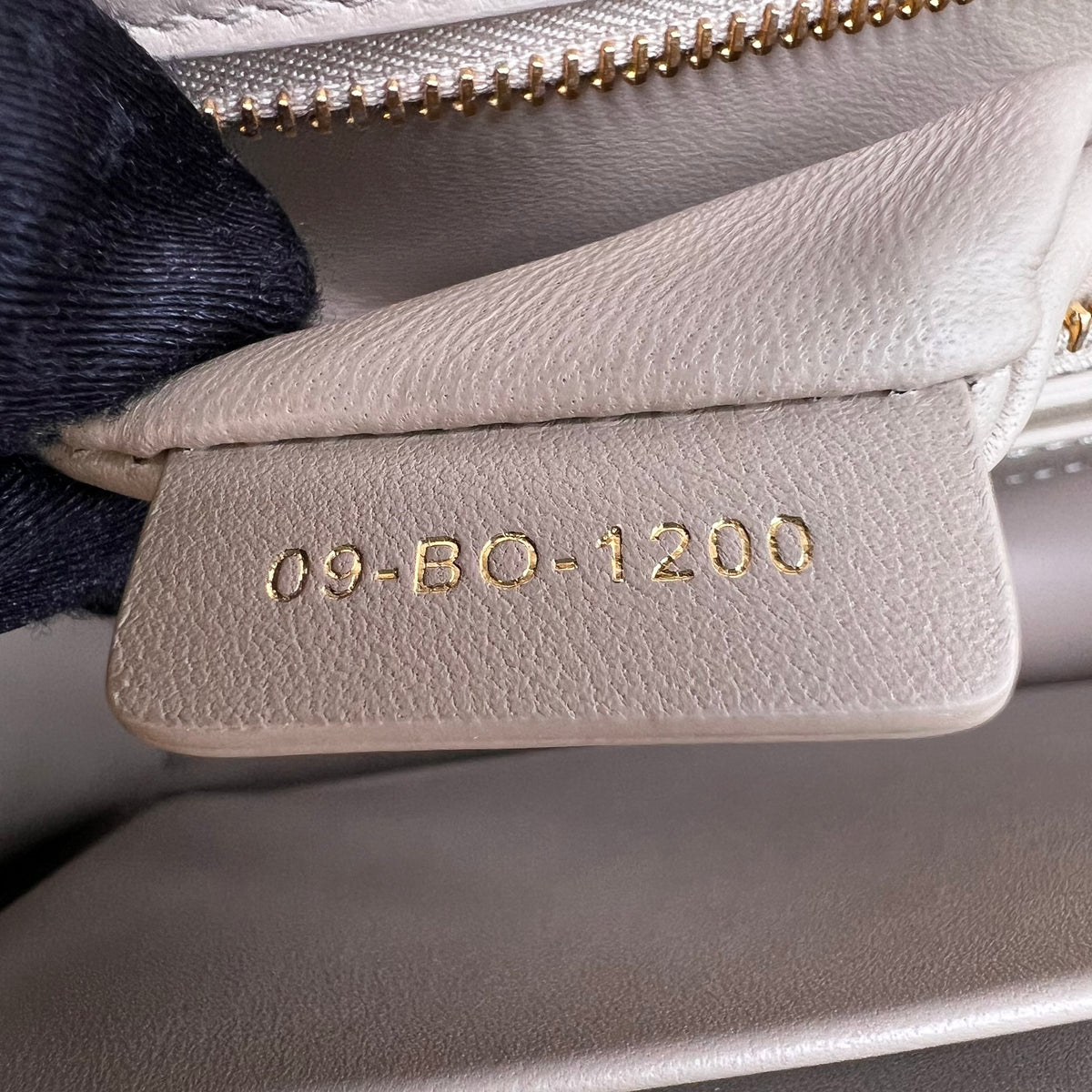 Dior 30 Montaigne Flap Bag B23791