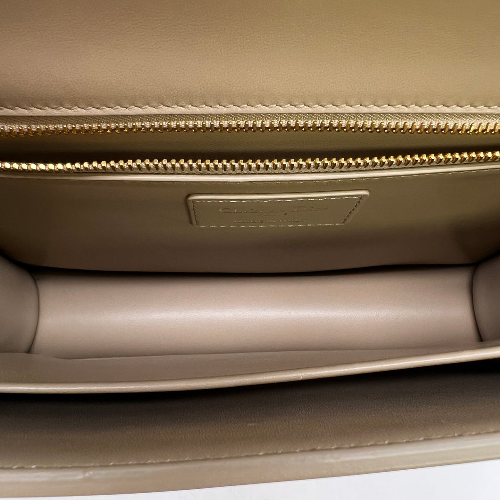 Dior 30 Montaigne Flap Bag B23791