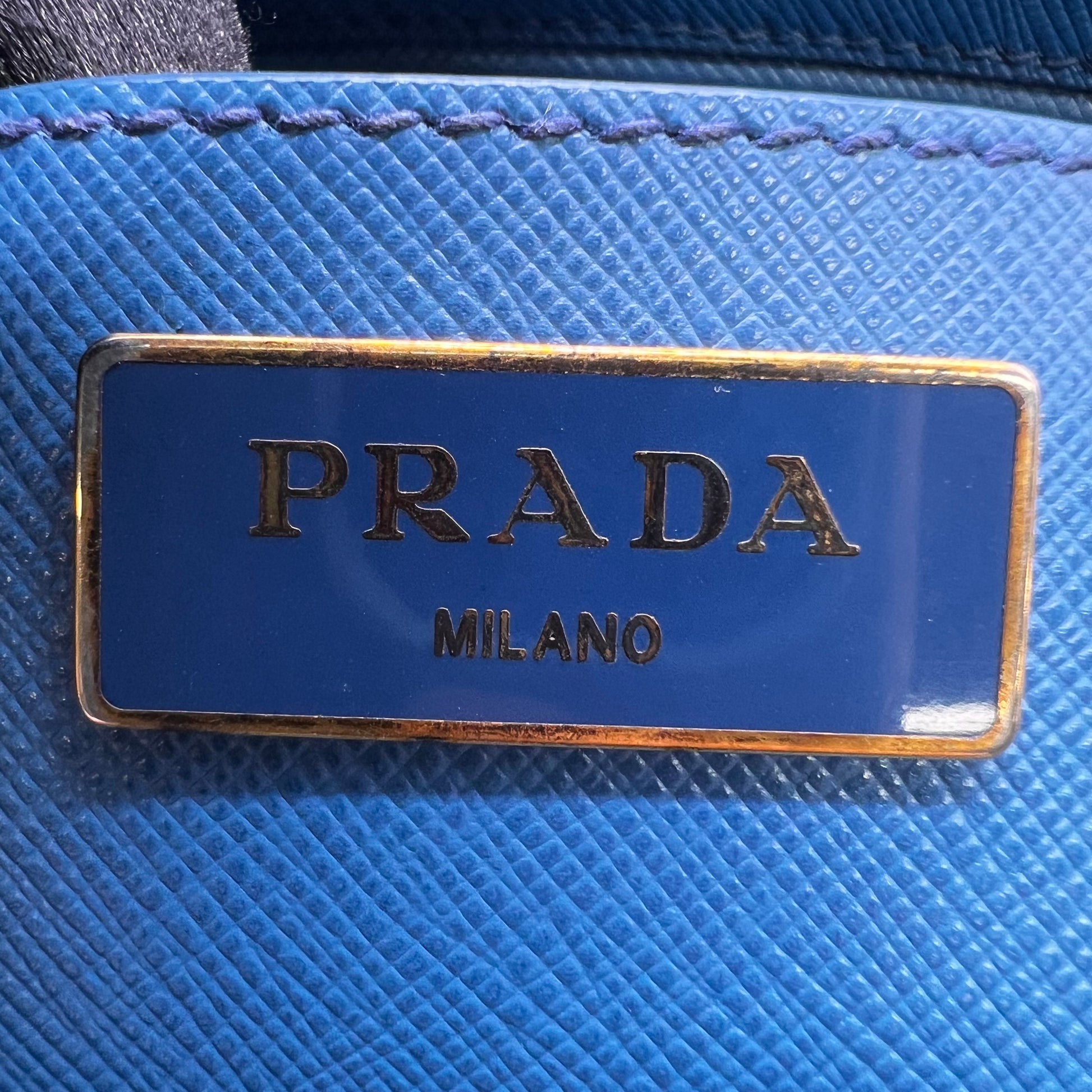 Prada Saffiano Leather Galleria Double Zip Medium B23680