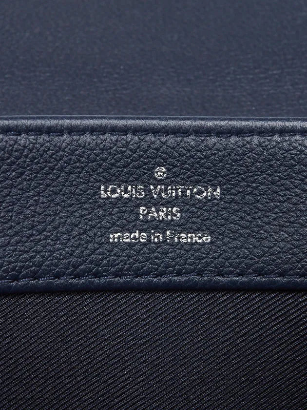 Lockme II Handbag Leather BB - twins