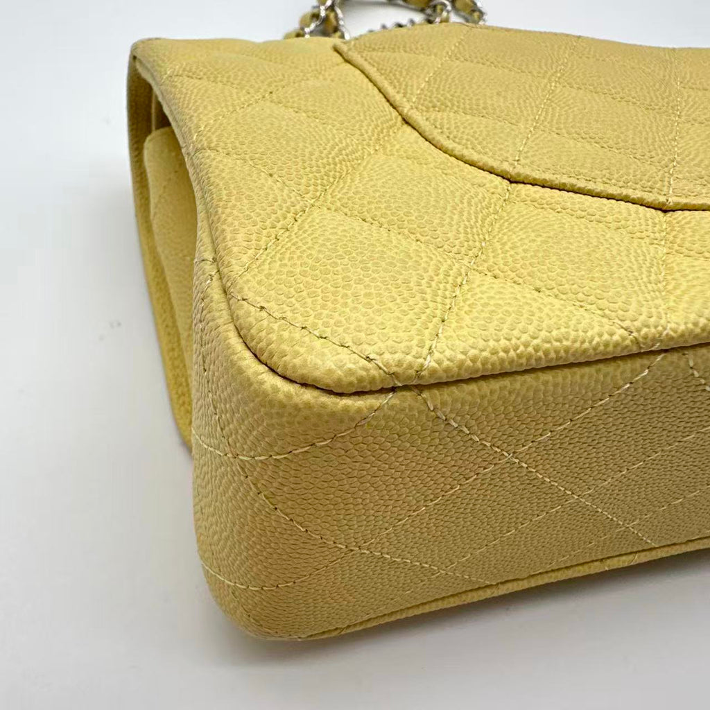 Classic Double Flap Bag Quilted Caviar Medium