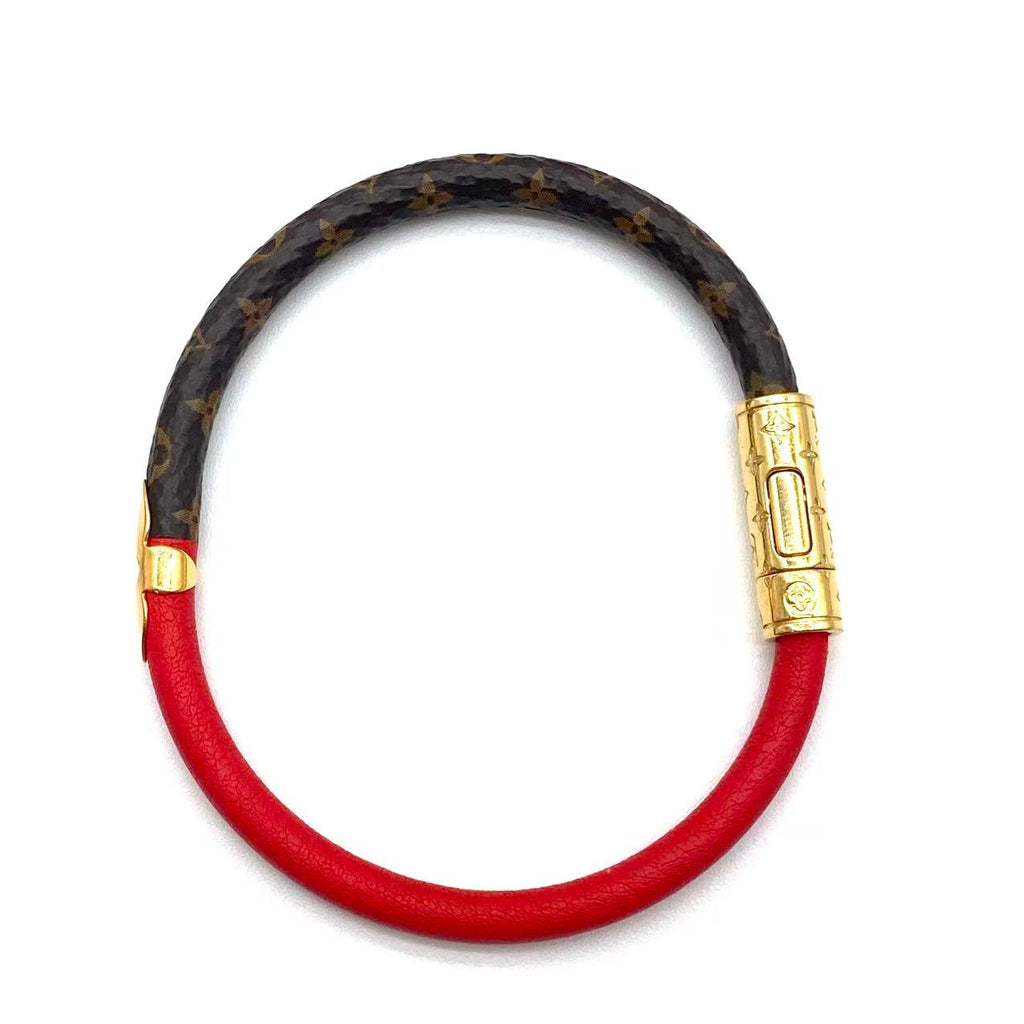 Daily Confidential Bracelet Red