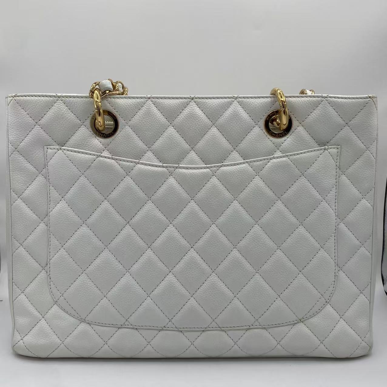 Caviar Quilted Grand Shopping Tote GST White
