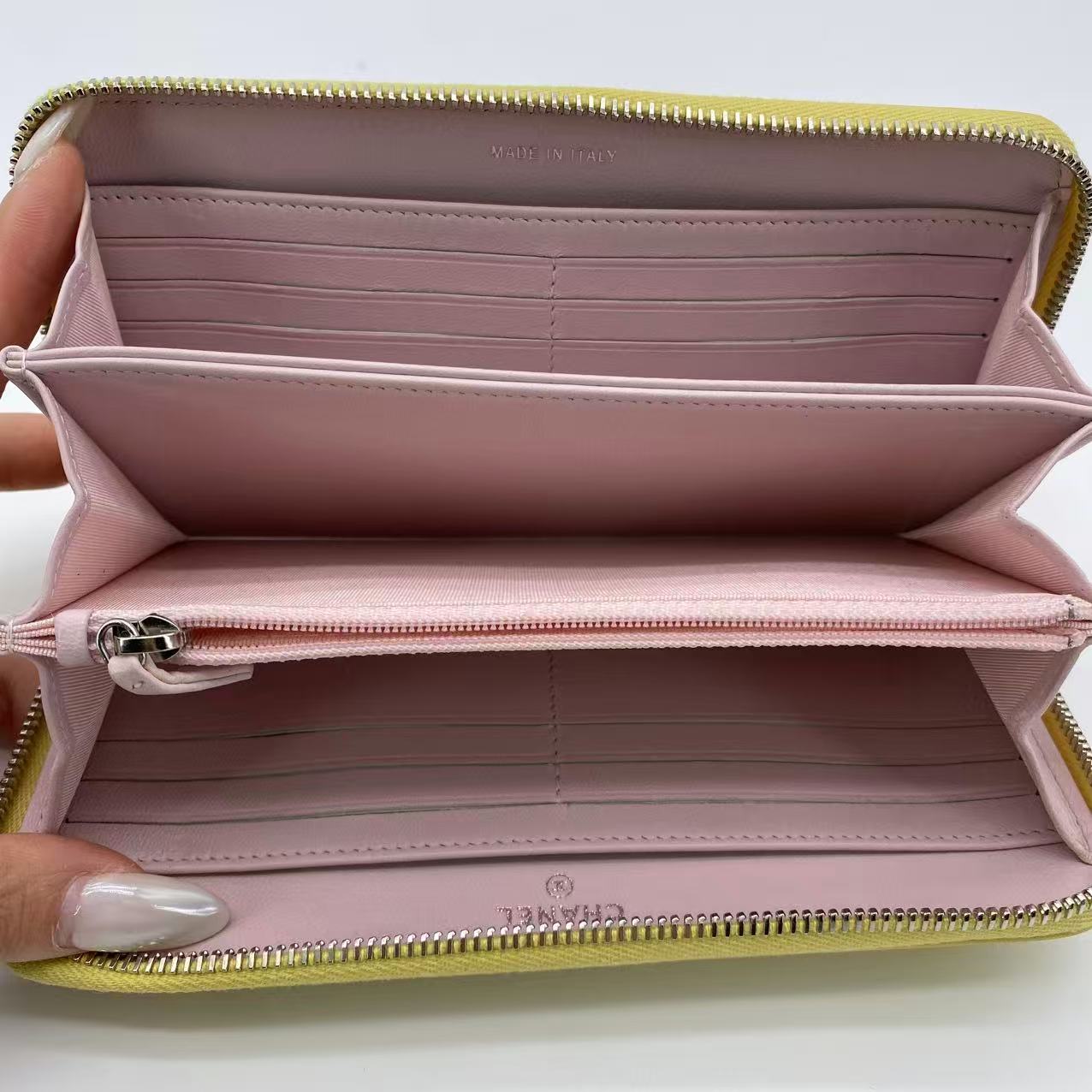 Soho Double Zip Around Wallet Leather Long