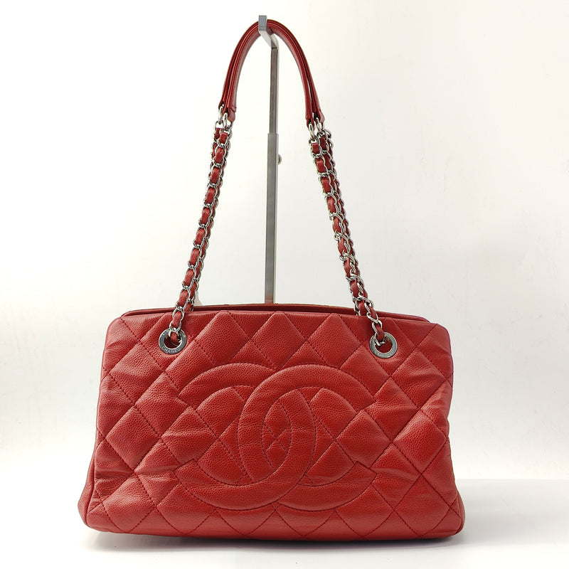 Timeless CC Shopping Tote Quilted Caviar Medium