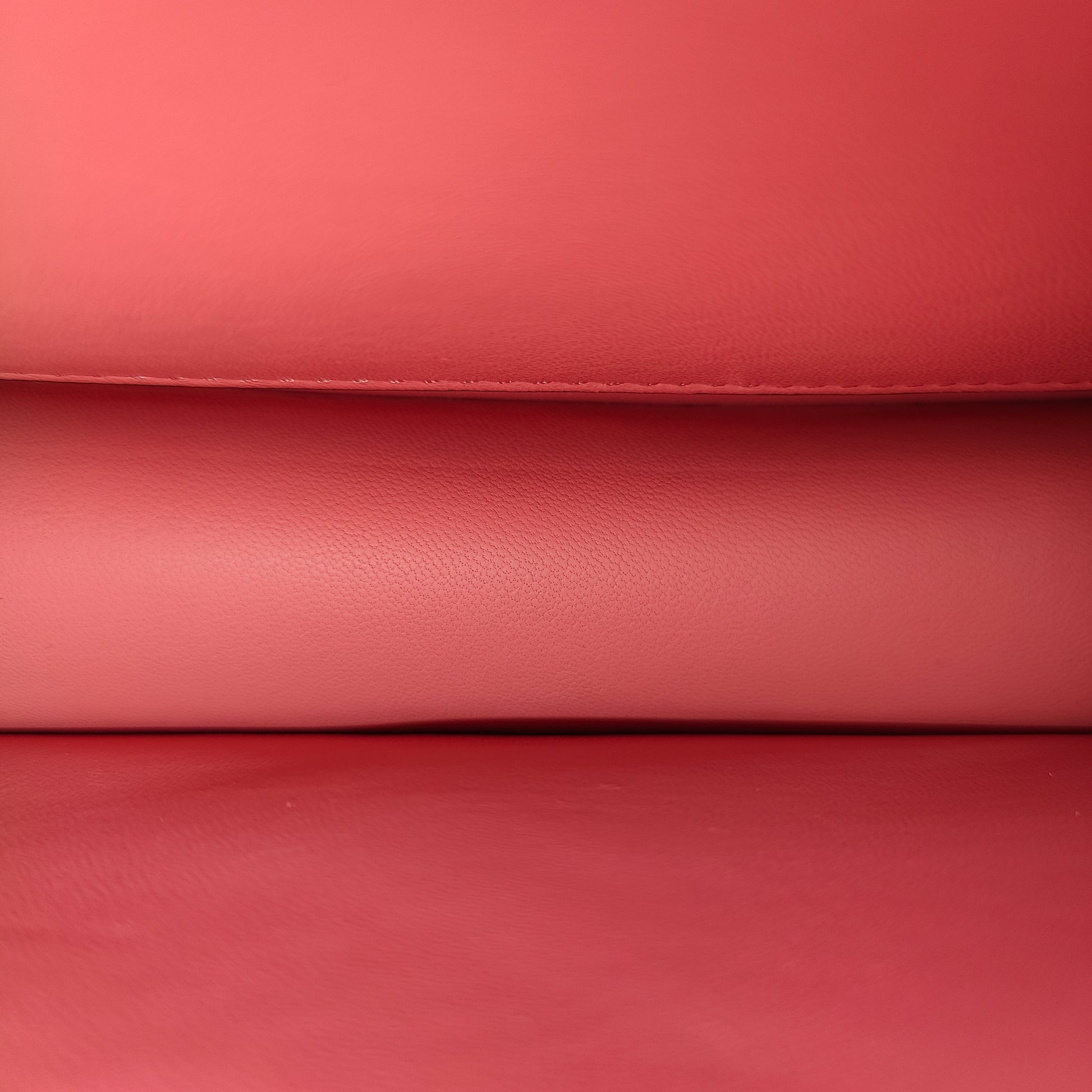 Calfskin Medallion Tribute Crossbody Pink