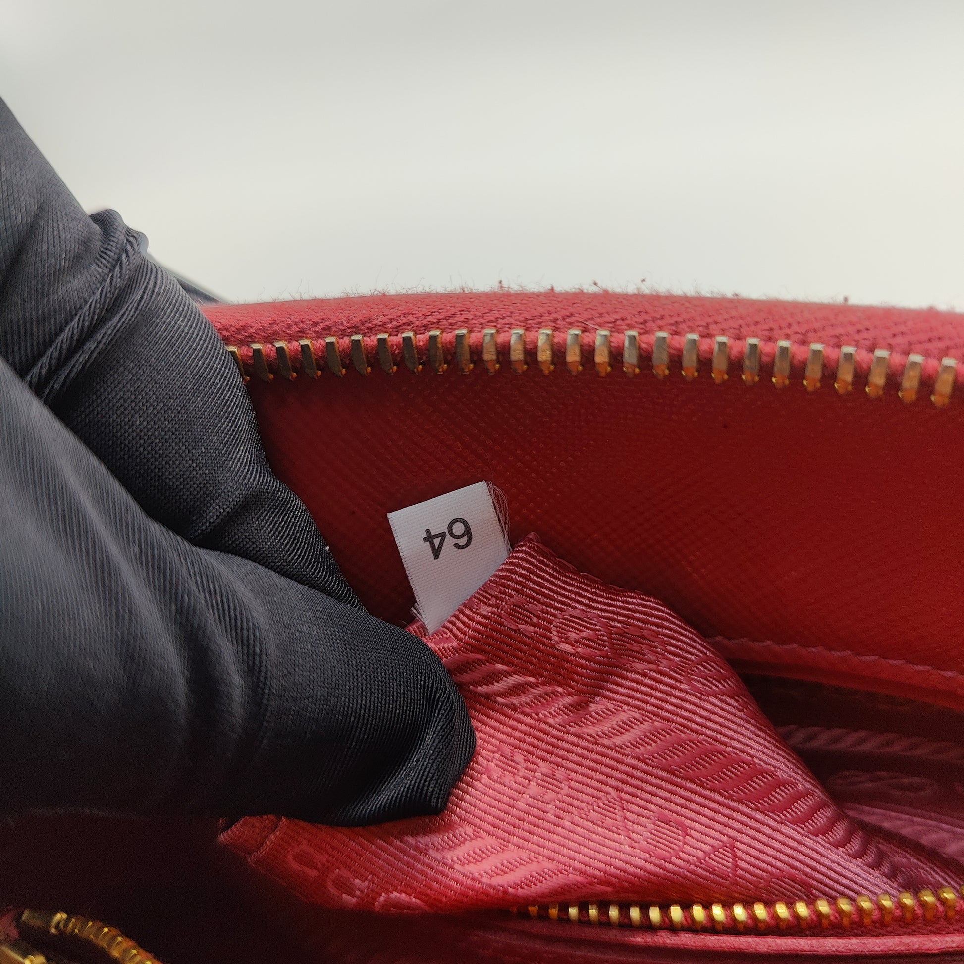 Saffiano Lux Small Promenade Tote Fuoco